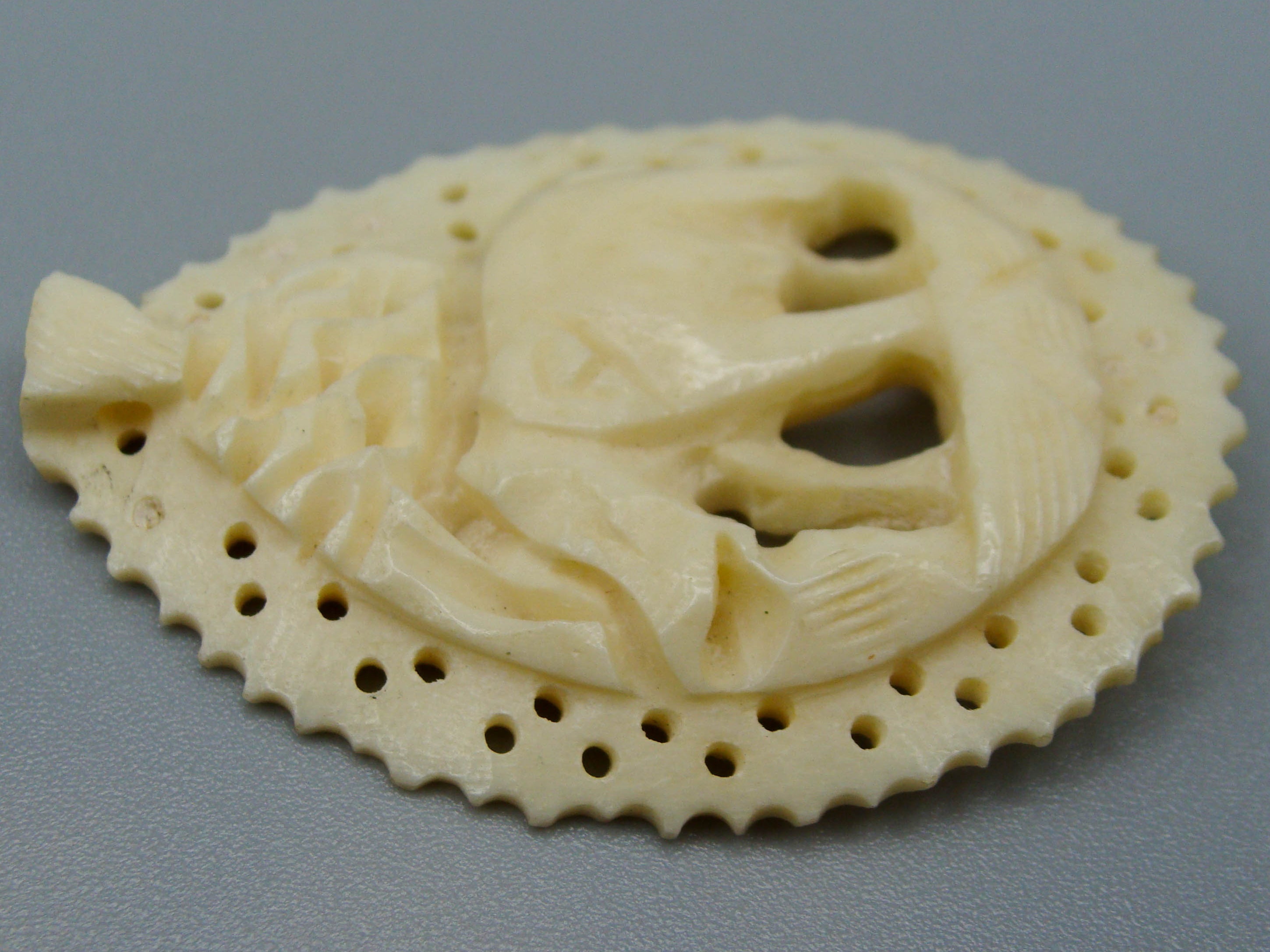 Antique Ivory, Natural Ivory, Mediterranean Ivory, handcarved Ivory, Asien Ivory, Elephant Ivory, Ivory Chain, Ivory Pendant