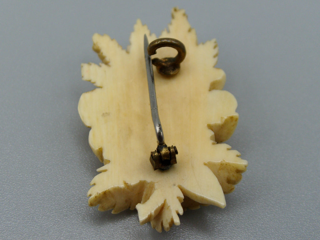 Antique Ivory, Natural Ivory, Ivory Brooch, Mediterranean Ivory, handcarved Ivory, Asien Ivory, Elephant Ivory