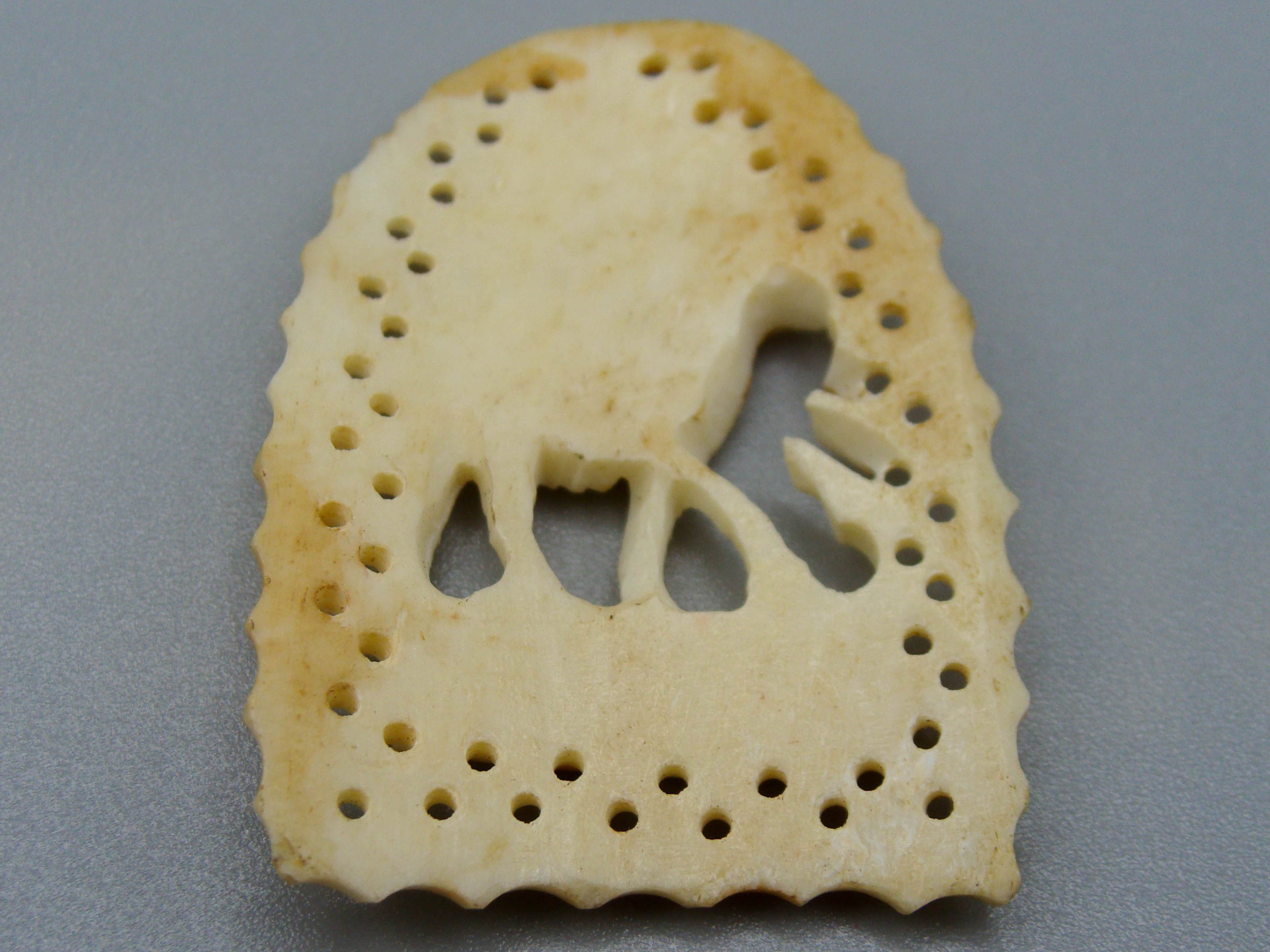 Antique Bone, Natural Bone, Bone Cameo, Mediterranean Bone, handcarved Bone, Asien Bone