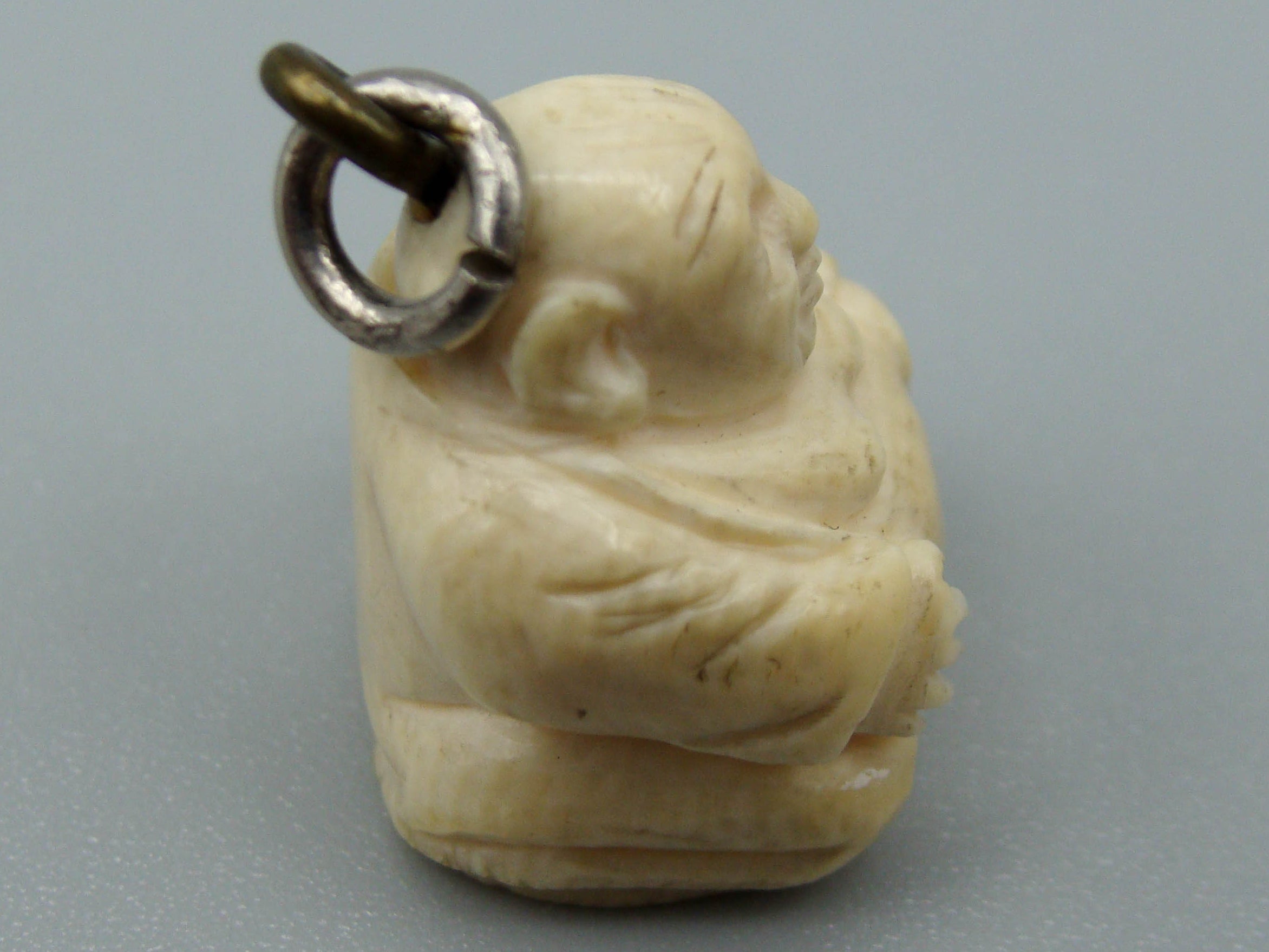 Antique Ivory, Natural Ivory, Mediterranean Ivory, handcarved Ivory, Asien Ivory, Elephant Ivory, Ivory Chain, Ivory Pendant