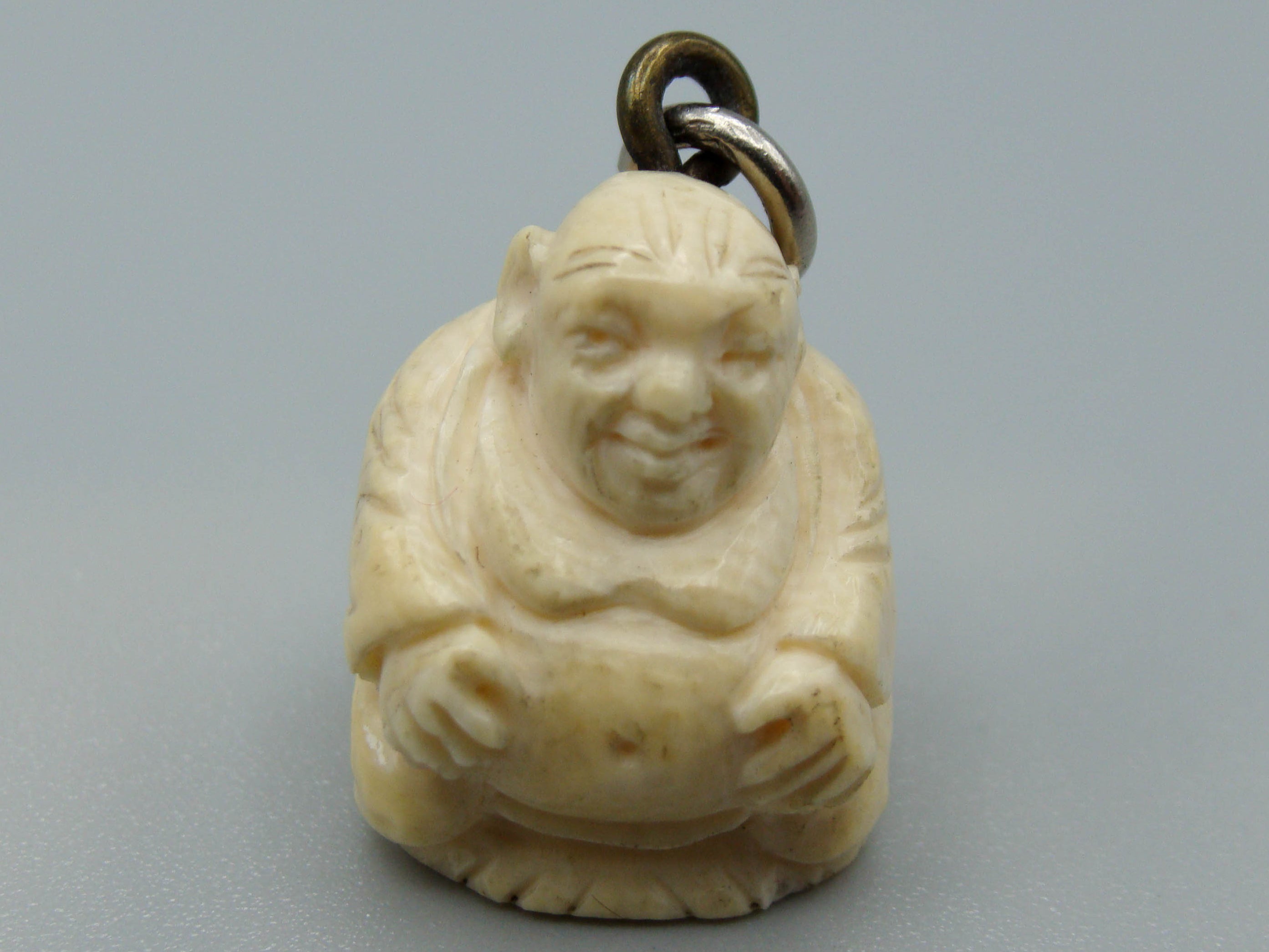 Antique Ivory, Natural Ivory, Mediterranean Ivory, handcarved Ivory, Asien Ivory, Elephant Ivory, Ivory Chain, Ivory Pendant