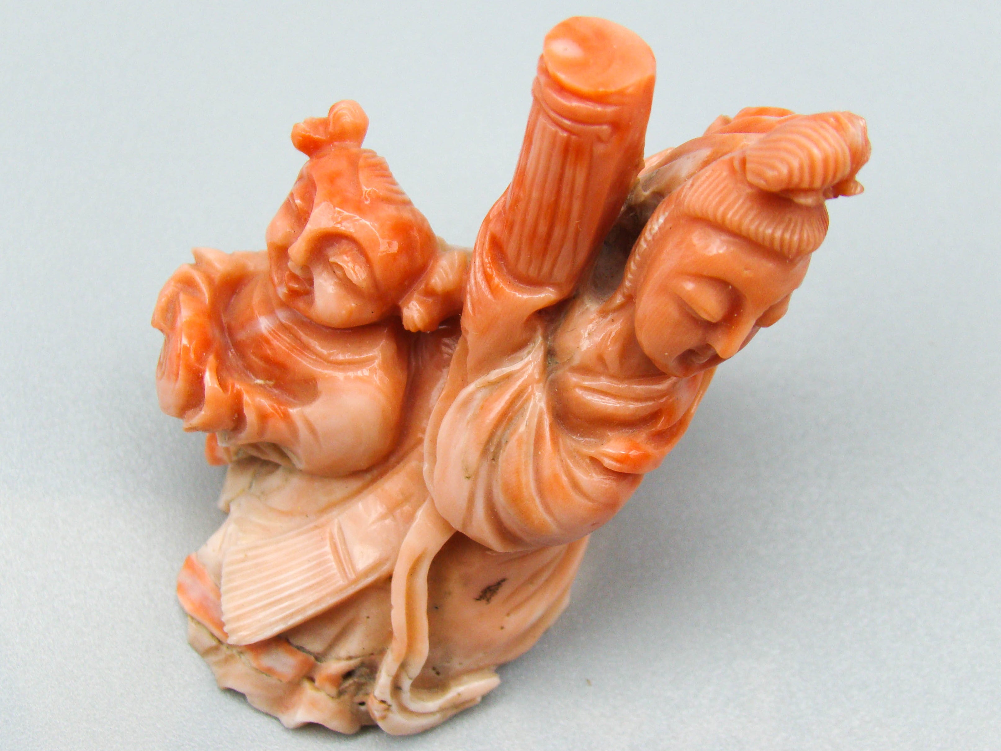 antique coral, natural coral, undyed coral, dark salmon coral, Italian coral, pacific coral, Sardinian Coral, sea coral, Mediterranean coral, Mediterranean Figurine, Mediterranean orange, Mediterranean sculpture, coral sculpture, coral figurine, Asien coral, Asien figurine, handcarved coral salmon figurine