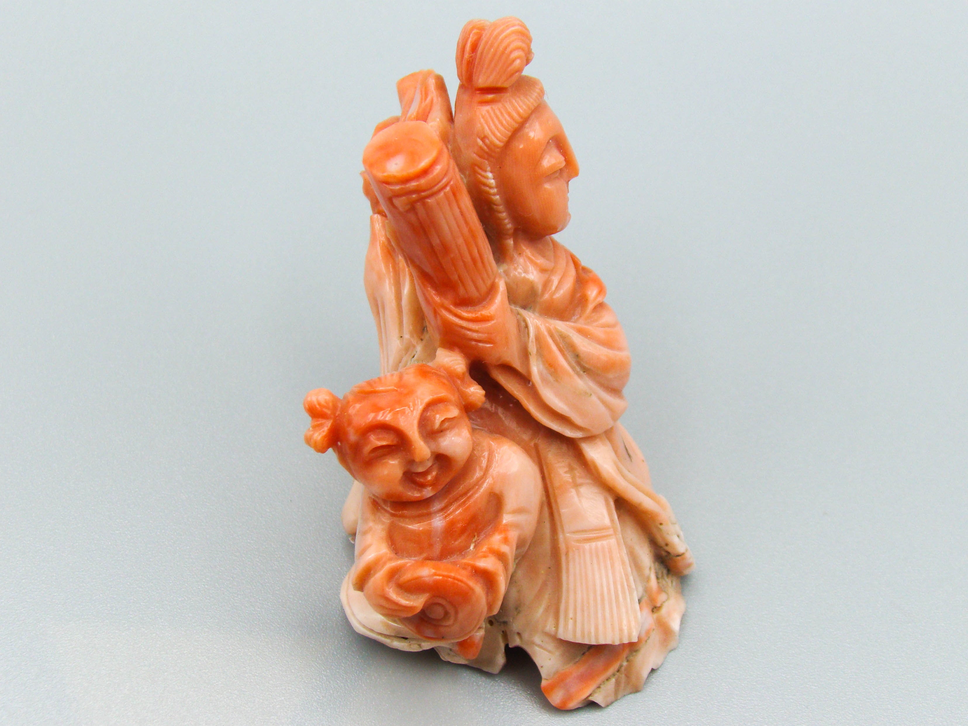 antique coral, natural coral, undyed coral, dark salmon coral, Italian coral, pacific coral, Sardinian Coral, sea coral, Mediterranean coral, Mediterranean Figurine, Mediterranean orange, Mediterranean sculpture, coral sculpture, coral figurine, Asien coral, Asien figurine, handcarved coral salmon figurine