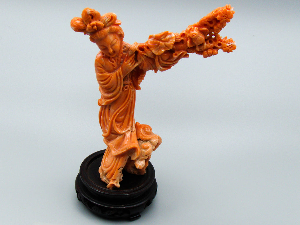 antique coral, natural coral, undyed coral, dark momo orange coral, Italian coral, pacific coral, Sardinian Coral, sea coral, Mediterranean coral, Mediterranean Figurine, Mediterranean orange, Mediterranean sculpture, coral sculpture, coral figurine, Asien coral, Asien figurine, handcarved coral, momo coral