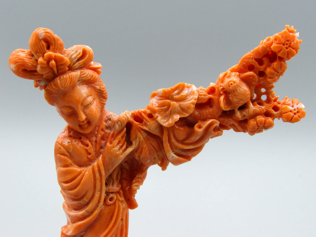 antique coral, natural coral, undyed coral, dark momo orange coral, Italian coral, pacific coral, Sardinian Coral, sea coral, Mediterranean coral, Mediterranean Figurine, Mediterranean orange, Mediterranean sculpture, coral sculpture, coral figurine, Asien coral, Asien figurine, handcarved coral, momo coral
