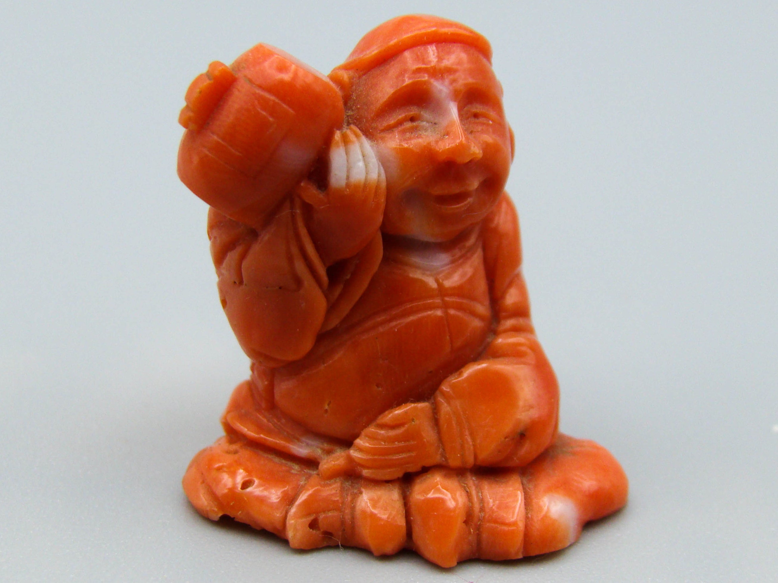 antique coral, natural coral, undyed coral, dark momo orange coral, Italian coral, pacific coral, Sardinian Coral, sea coral, Mediterranean coral, Mediterranean Figurine, Mediterranean orange, Mediterranean sculpture, coral sculpture, coral figurine, Asien coral, Asien figurine, handcarved coral, momo coral