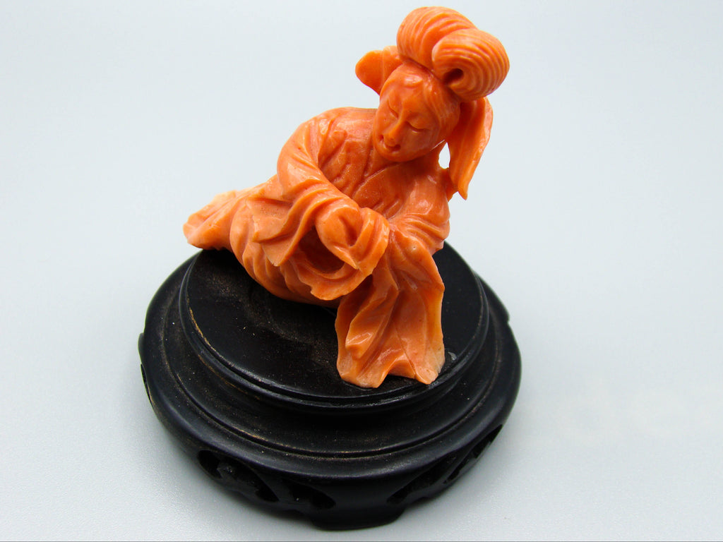 antique coral, natural coral, undyed coral, dark orange coral, Italian coral, pacific coral, Sardinian Coral, sea coral, Mediterranean coral, Mediterranean Figurine, Mediterranean orange, Mediterranean sculpture, coral sculpture, coral figurine, Asien coral, Asien figurine, handcarved coral