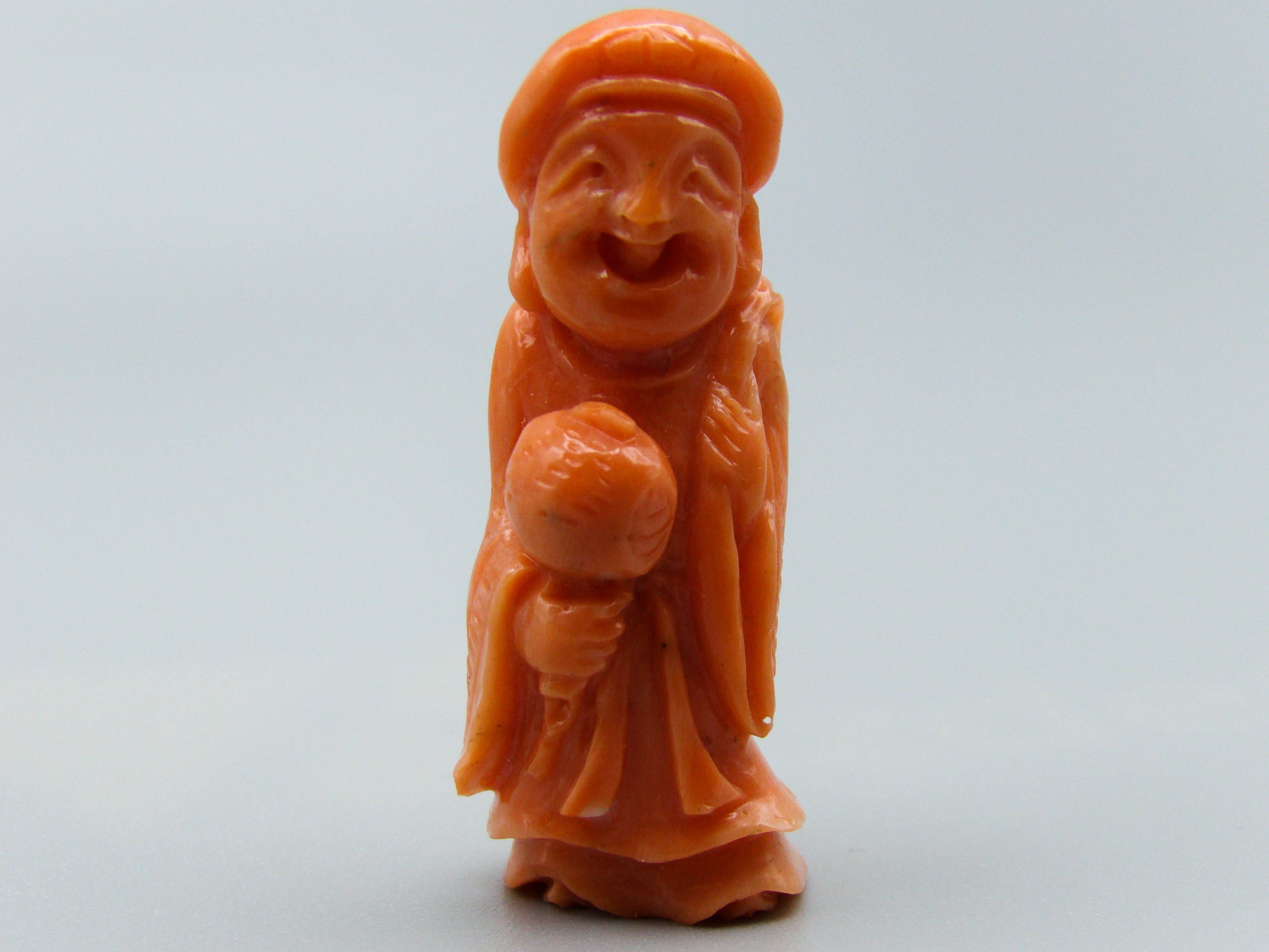 antique coral, natural coral, undyed coral, dark salmon coral, Italian coral, pacific coral, Sardinian Coral, sea coral, Mediterranean coral, Mediterranean Figurine, Mediterranean orange, Mediterranean sculpture, coral sculpture, coral figurine, Asien coral, Asien figurine, handcarved coral salmon figurine