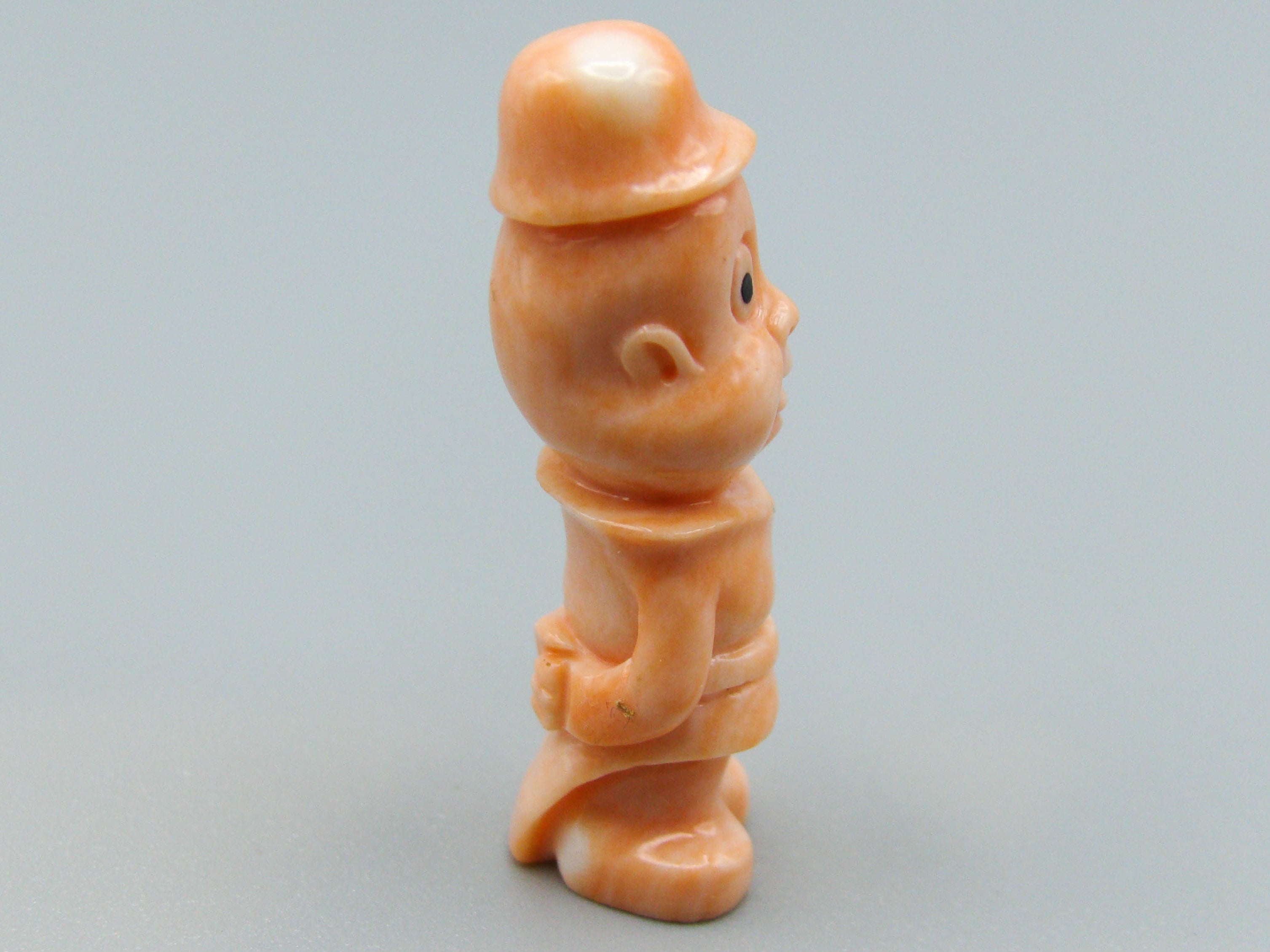 antique coral, natural coral, undyed coral, momo salmon coral, Italian coral, pacific coral, Sardinian Coral, sea coral, Mediterranean coral, Mediterranean Figurine, Mediterranean salmon, Mediterranean sculpture, coral sculpture, coral figurine, European coral, European figurine, handcarved coral, momo coral