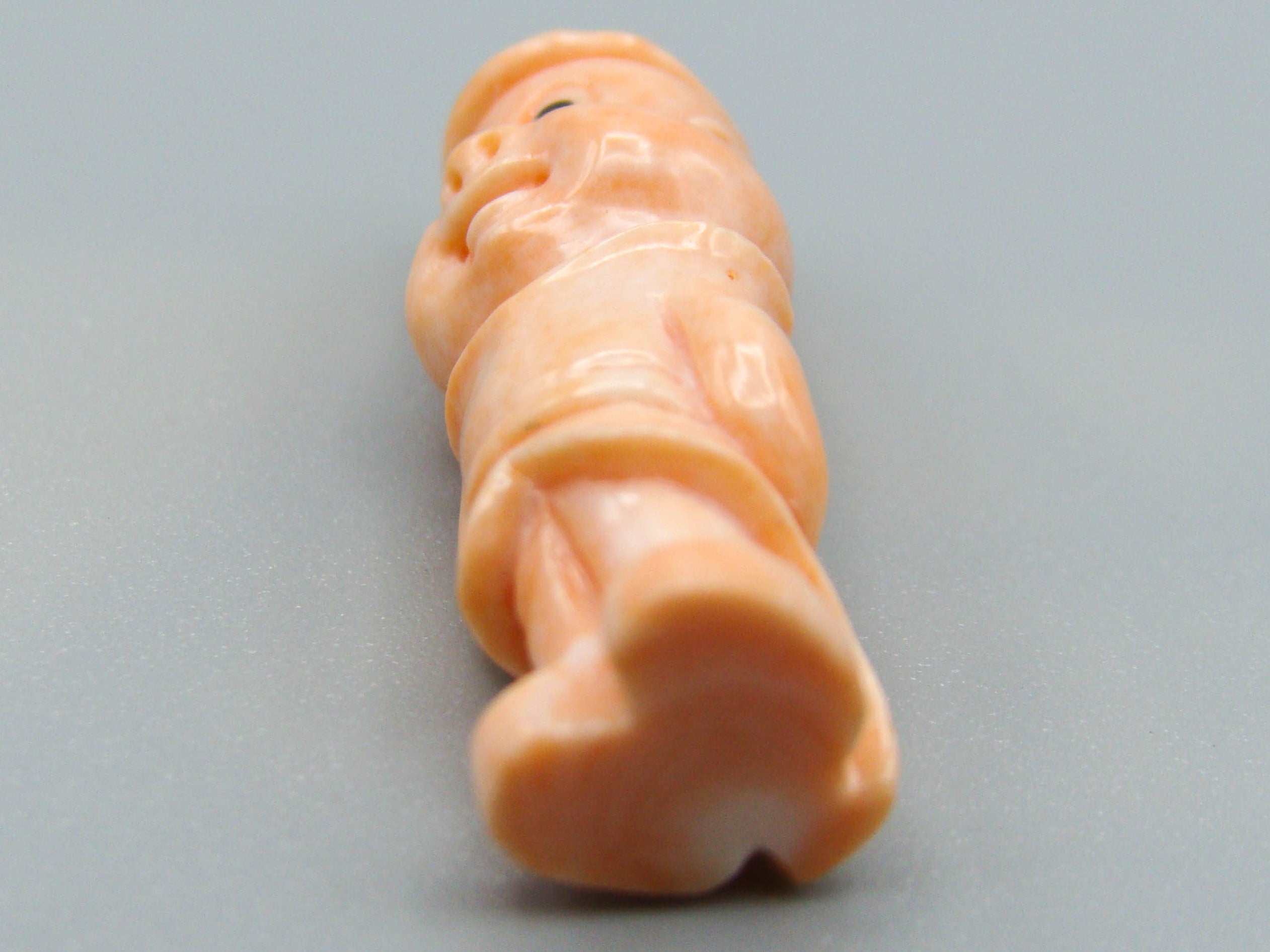 antique coral, natural coral, undyed coral, momo salmon coral, Italian coral, pacific coral, Sardinian Coral, sea coral, Mediterranean coral, Mediterranean Figurine, Mediterranean salmon, Mediterranean sculpture, coral sculpture, coral figurine, European coral, European figurine, handcarved coral, momo coral