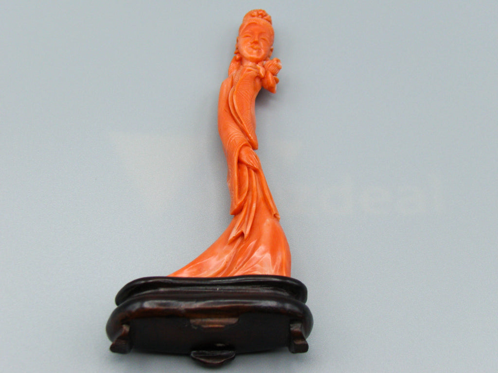 antique coral, natural coral, undyed coral, dark momo orange coral, Italian coral, pacific coral, Sardinian Coral, sea coral, Mediterranean coral, Mediterranean Figurine, Mediterranean orange, Mediterranean sculpture, coral sculpture, coral figurine, Asien coral, Asien figurine, handcarved coral, momo coral