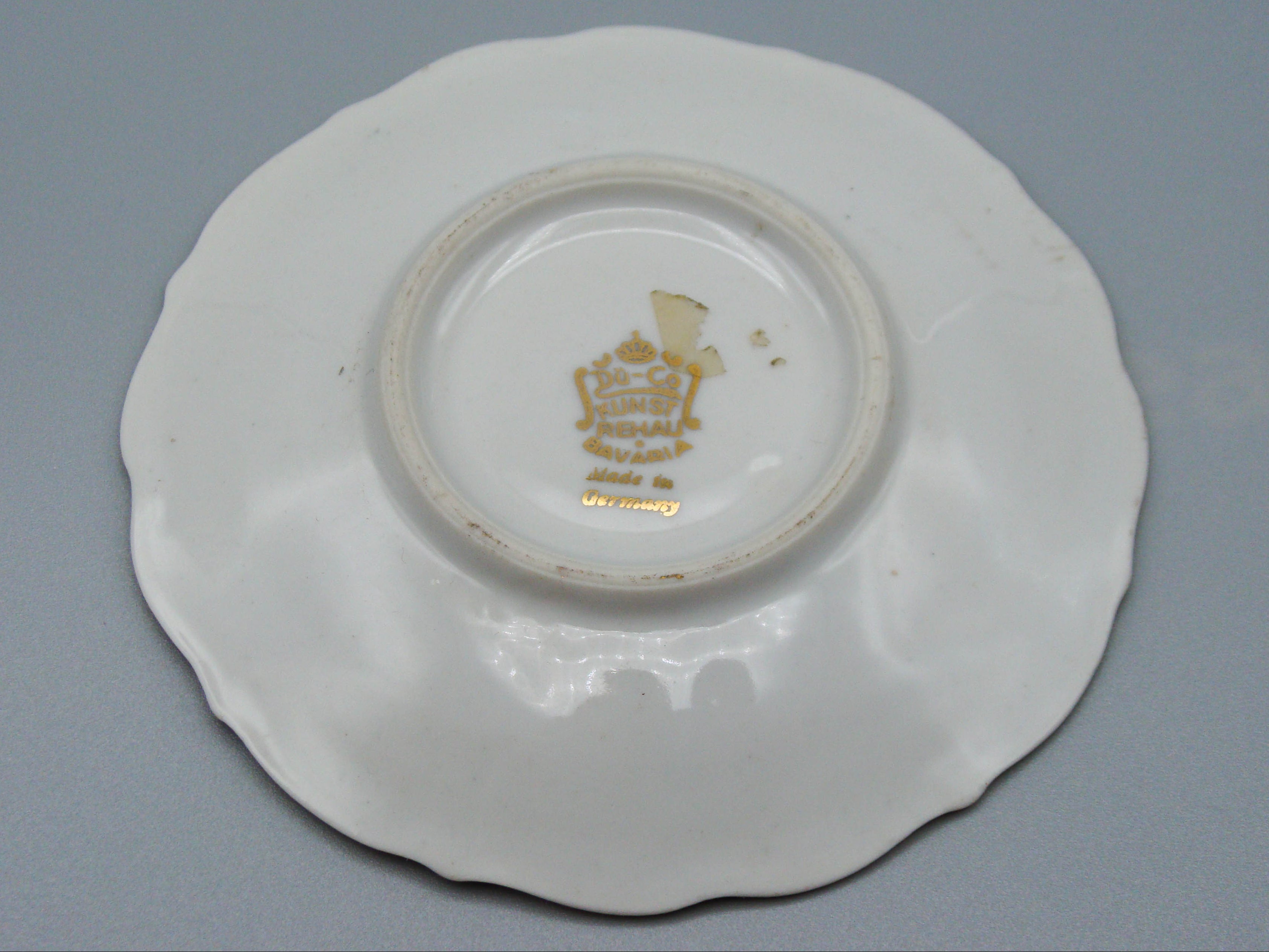 Vintage Antique Germany Bavaria Porcelain Tea Cup - Saucer and Cup Set - Kingdom of Antique Arts, Bavaria Porcelain, German Porcelain, Hantpainted Porcelain, Collecting Tea cups, Colllecting Coffee cups, Art Deco Porcelain