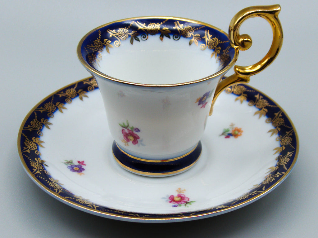Vintage Antique Germany Bavaria Porcelain Tea Cup - Saucer and Cup Set - Kingdom of Antique Arts, Bavaria Porcelain, German Porcelain, Hantpainted Porcelain, Collecting Tea cups, Colllecting Coffee cups, Art Deco Porcelain