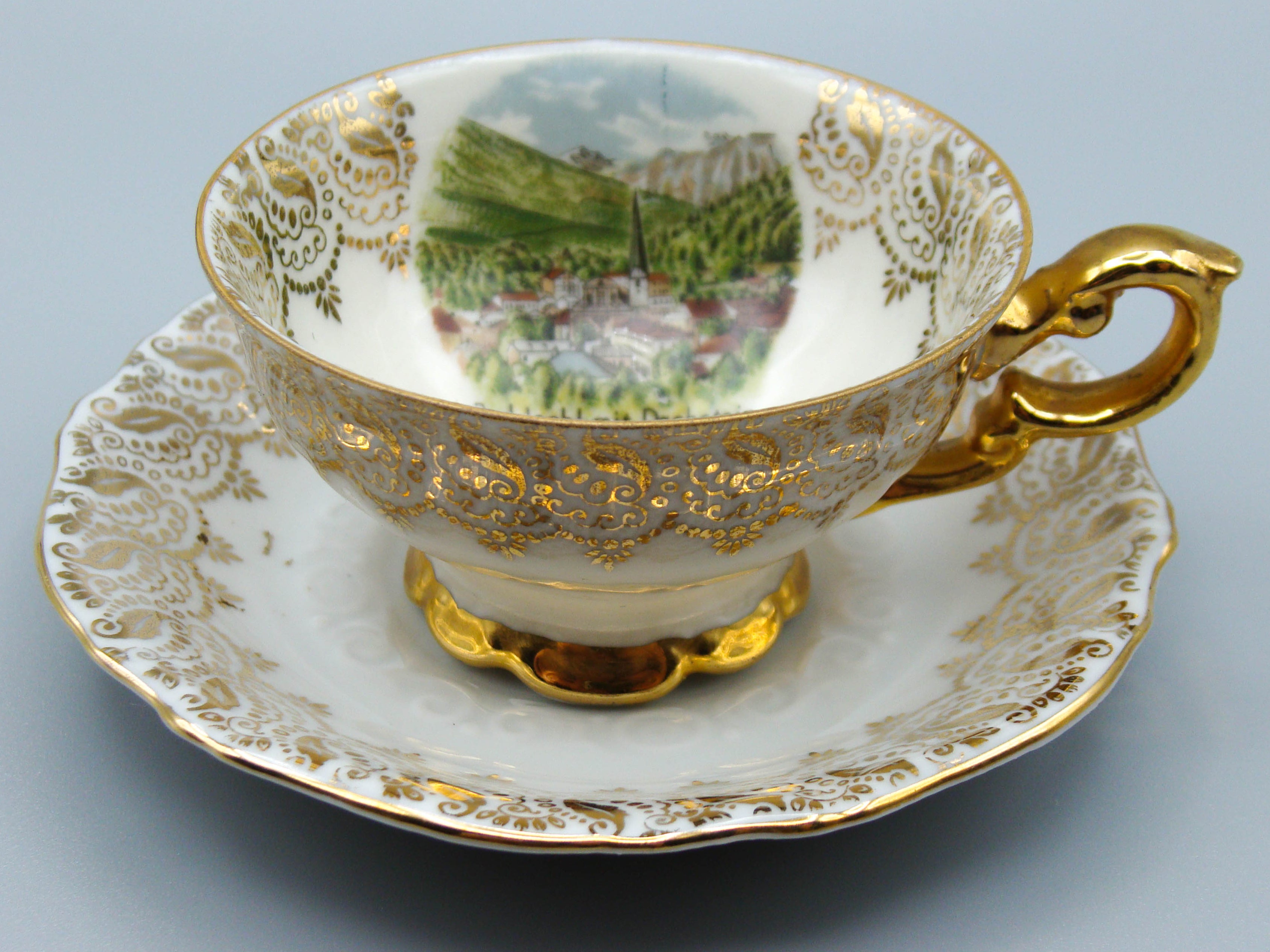 Vintage Antique Germany Bavaria Porcelain Tea Cup - Saucer and Cup Set - Kingdom of Antique Arts, Bavaria Porcelain, German Porcelain, Hantpainted Porcelain, Collecting Tea cups, Colllecting Coffee cups, Art Deco Porcelain