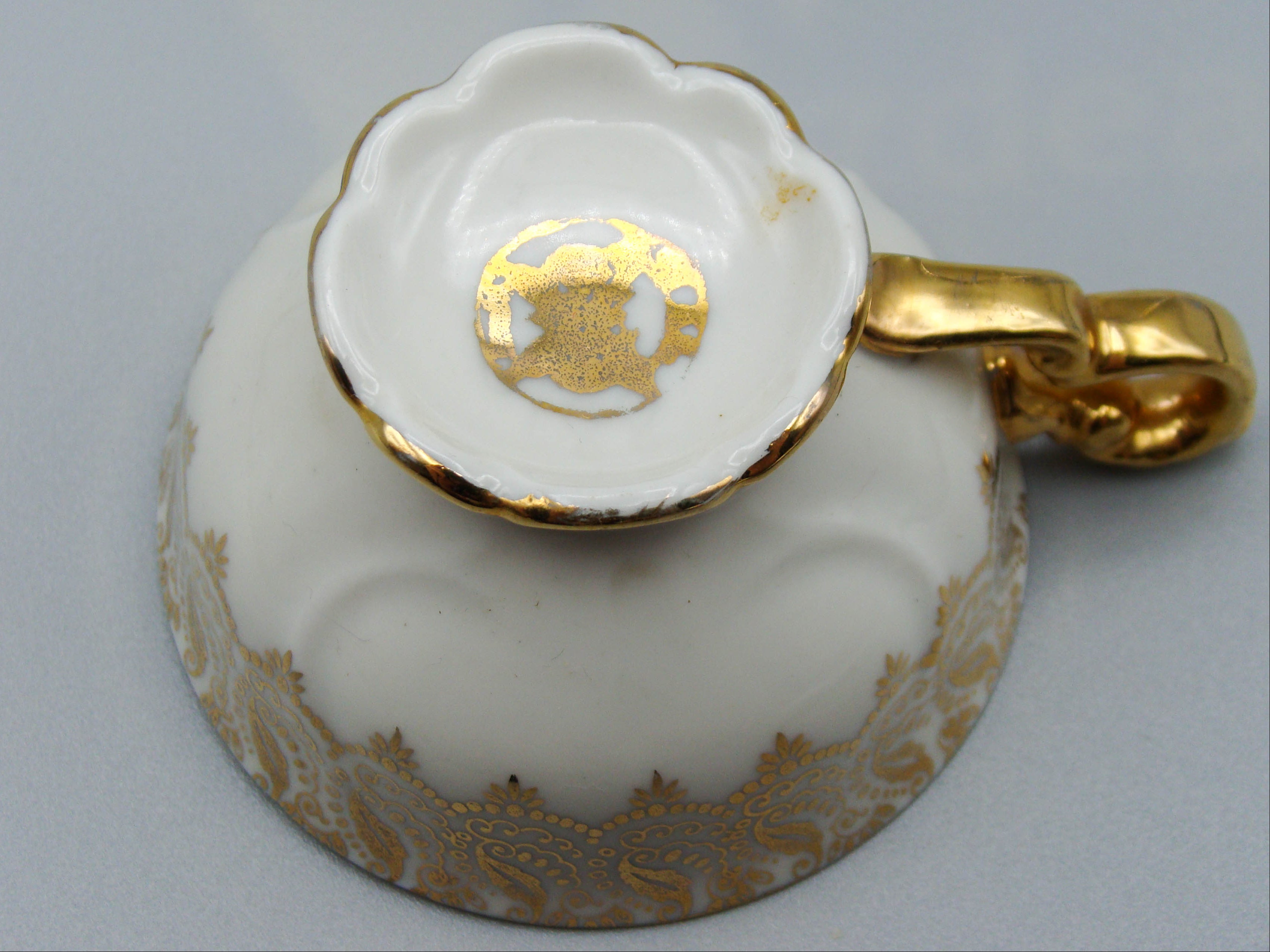 Vintage Antique Germany Bavaria Porcelain Tea Cup - Saucer and Cup Set - Kingdom of Antique Arts, Bavaria Porcelain, German Porcelain, Hantpainted Porcelain, Collecting Tea cups, Colllecting Coffee cups, Art Deco Porcelain