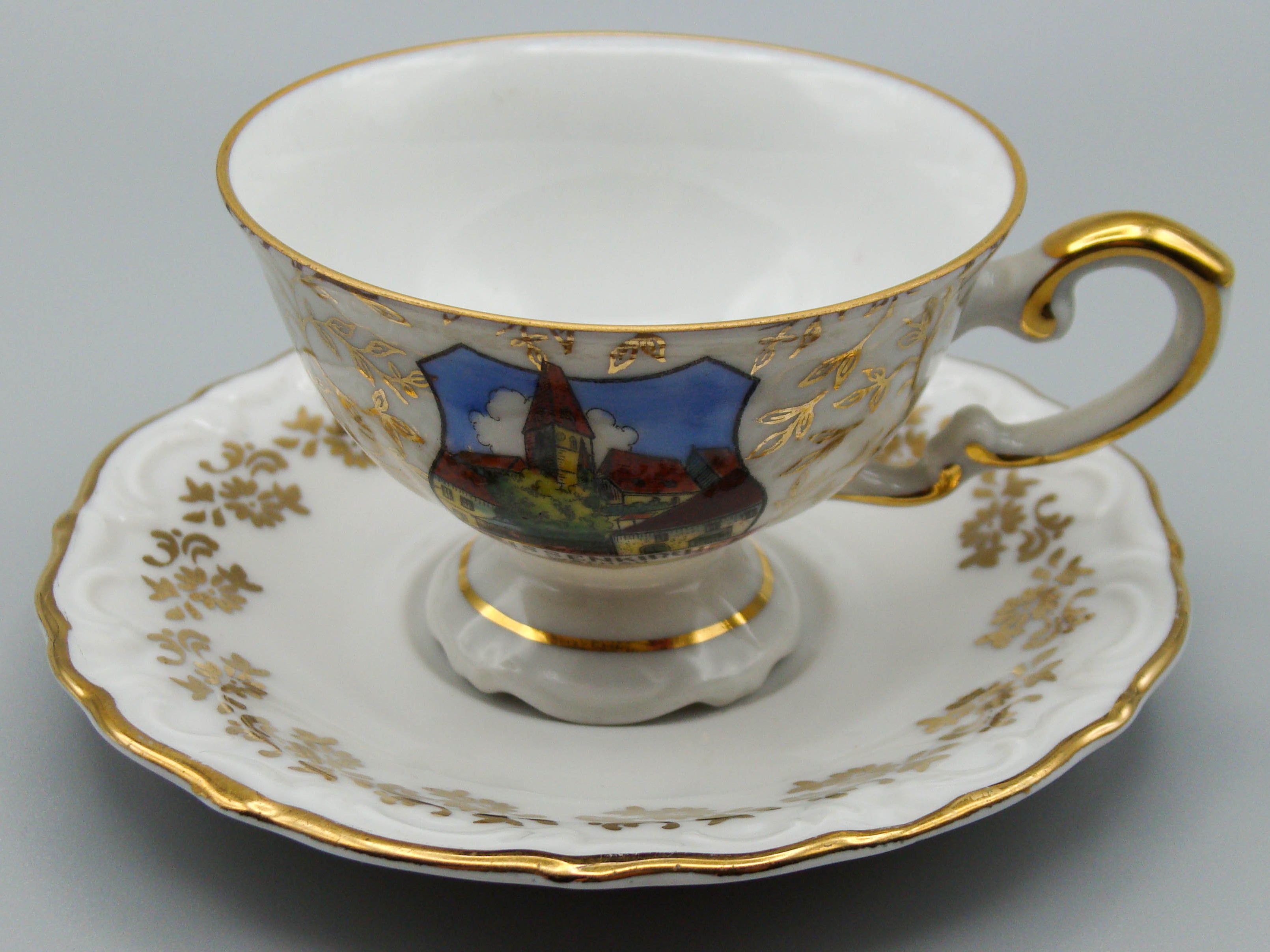Vintage Antique Germany Bavaria Porcelain Tea Cup - Saucer and Cup Set - Kingdom of Antique Arts, Bavaria Porcelain, German Porcelain, Hantpainted Porcelain, Collecting Tea cups, Colllecting Coffee cups, Art Deco Porcelain