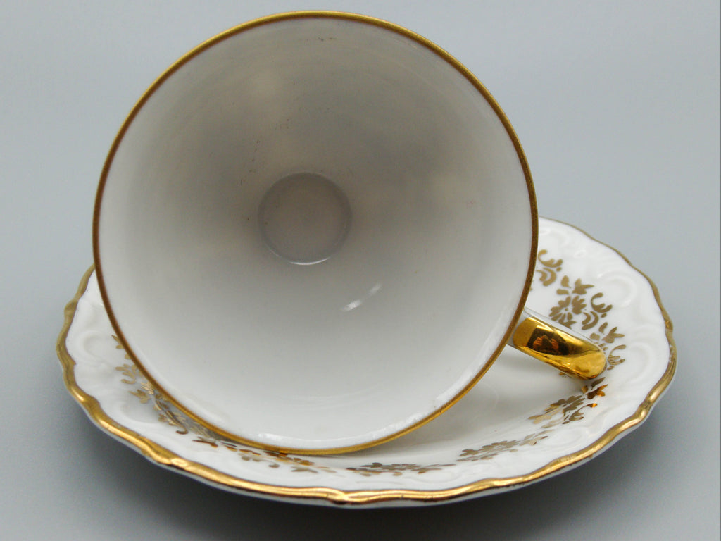 Vintage Antique Germany Bavaria Porcelain Tea Cup - Saucer and Cup Set - Kingdom of Antique Arts, Bavaria Porcelain, German Porcelain, Hantpainted Porcelain, Collecting Tea cups, Colllecting Coffee cups, Art Deco Porcelain