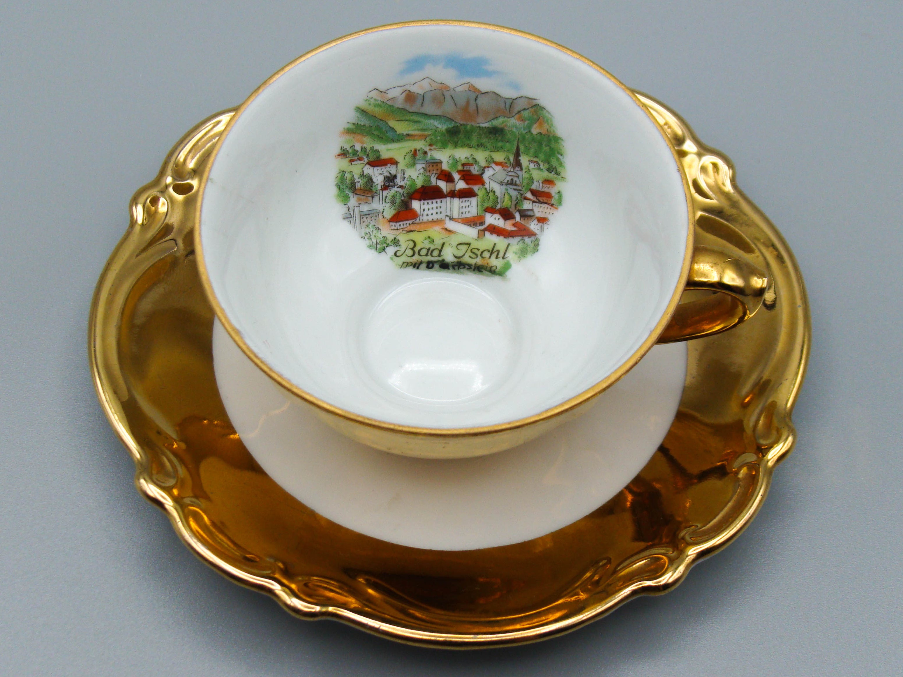 Vintage Antique Germany Bavaria Porcelain Tea Cup - Saucer and Cup Set - Kingdom of Antique Arts, Bavaria Porcelain, German Porcelain, Hantpainted Porcelain, Collecting Tea cups, Colllecting Coffee cups, Art Deco Porcelain