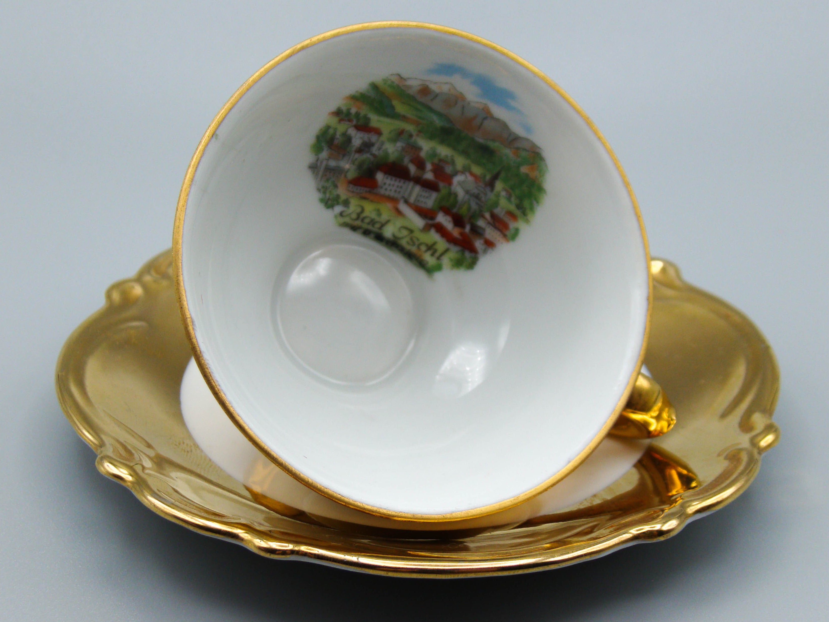 Vintage Antique Germany Bavaria Porcelain Tea Cup - Saucer and Cup Set - Kingdom of Antique Arts, Bavaria Porcelain, German Porcelain, Hantpainted Porcelain, Collecting Tea cups, Colllecting Coffee cups, Art Deco Porcelain