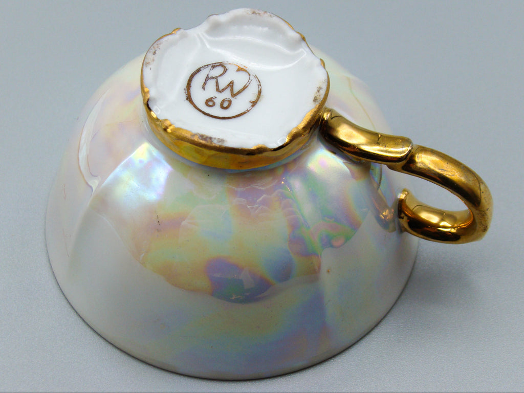 Vintage Antique Germany Bavaria Porcelain Tea Cup - Saucer and Cup Set - Kingdom of Antique Arts, Bavaria Porcelain, German Porcelain, Hantpainted Porcelain, Collecting Tea cups, Colllecting Coffee cups, Art Deco Porcelain