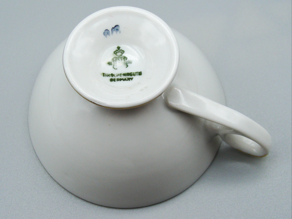 Vintage Antique Germany Heutschenreuther Porcelain Tea Cup - Saucer and Cup Set - Kingdom of Antique Arts, Heutschenreuther Porcelain, German Porcelain, Hantpainted Porcelain, Collecting Tea cups, Colllecting Coffee cups, Art Deco Porcelain