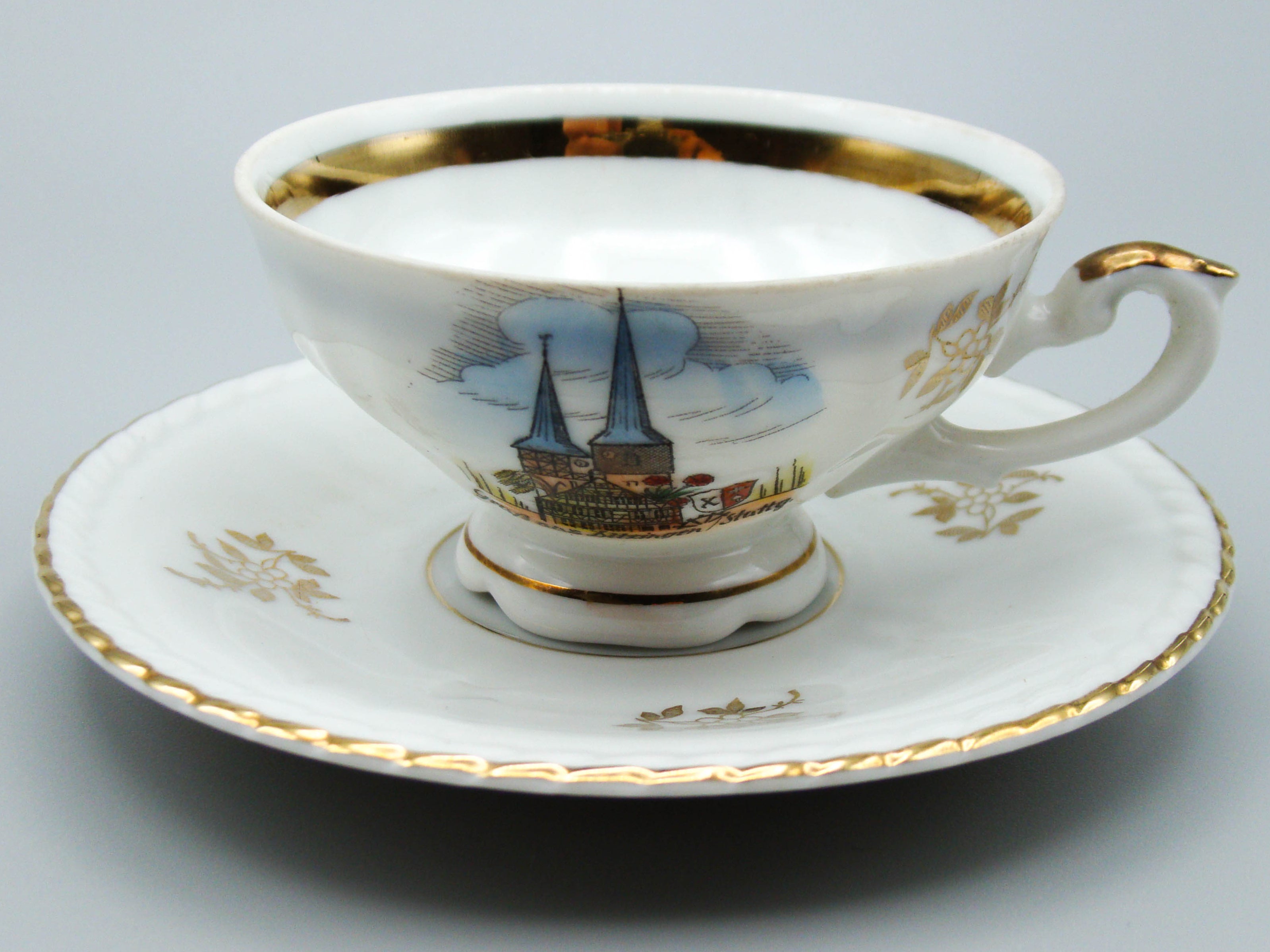 Vintage Antique Germany Bavaria Porcelain Tea Cup - Saucer and Cup Set - Kingdom of Antique Arts, Bavaria Porcelain, German Porcelain, Hantpainted Porcelain, Collecting Tea cups, Colllecting Coffee cups, Art Deco Porcelain