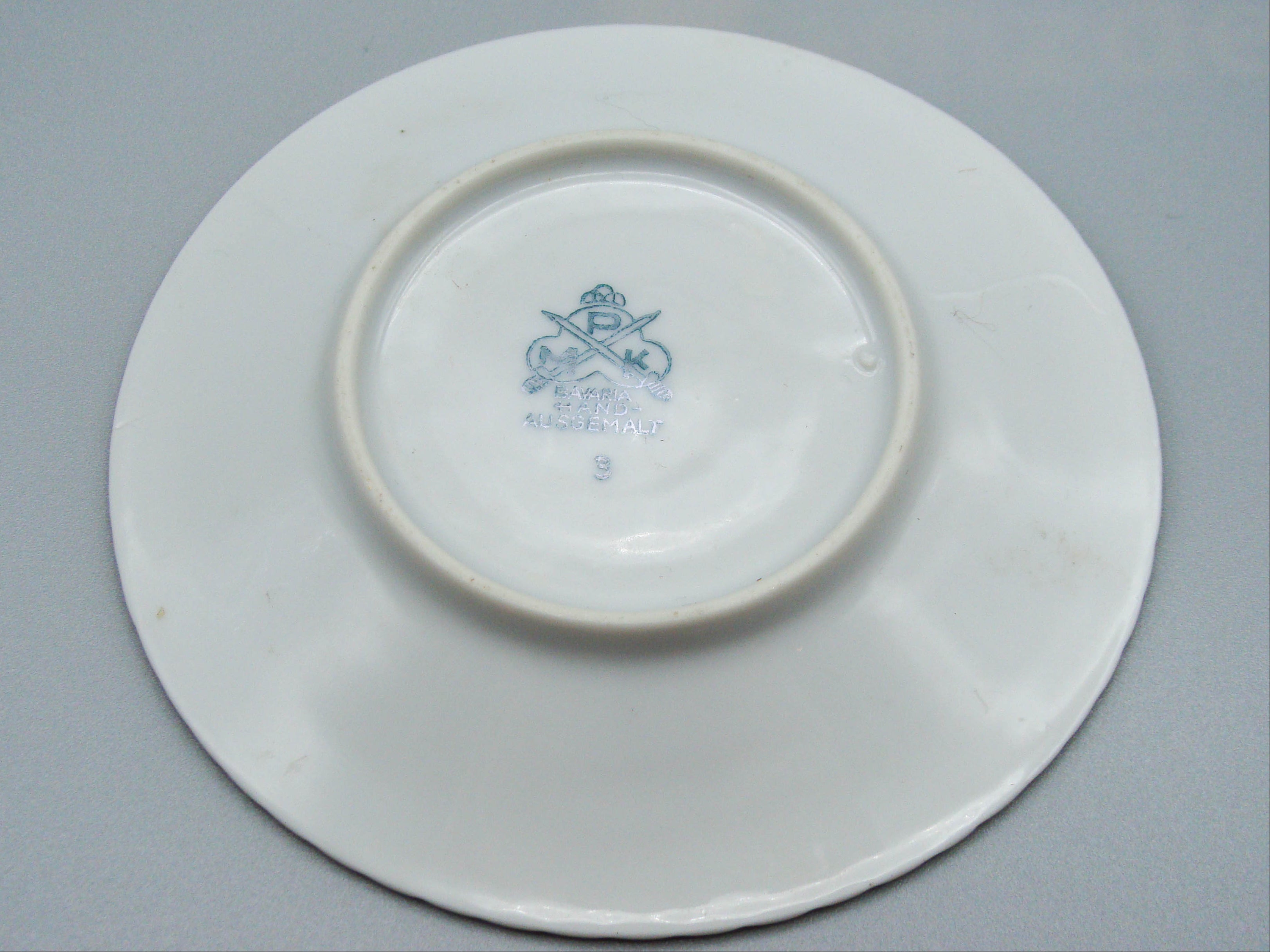 Vintage Antique Germany Bavaria Porcelain Tea Cup - Saucer and Cup Set - Kingdom of Antique Arts, Bavaria Porcelain, German Porcelain, Hantpainted Porcelain, Collecting Tea cups, Colllecting Coffee cups, Art Deco Porcelain