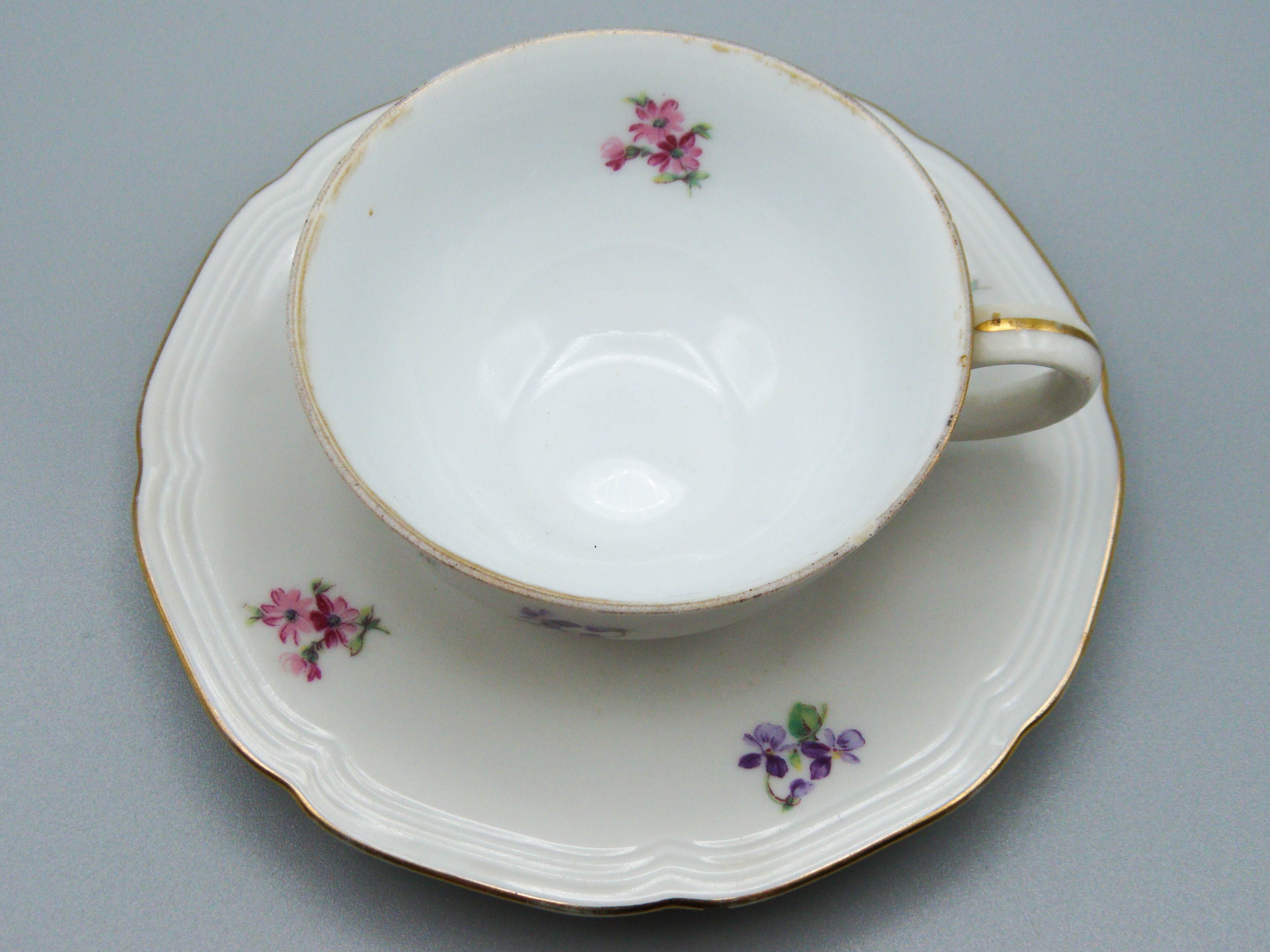 Vintage Antique Germany Bavaria Porcelain Tea Cup - Saucer and Cup Set - Kingdom of Antique Arts, Bavaria Porcelain, German Porcelain, Hantpainted Porcelain, Collecting Tea cups, Colllecting Coffee cups, Art Deco Porcelain