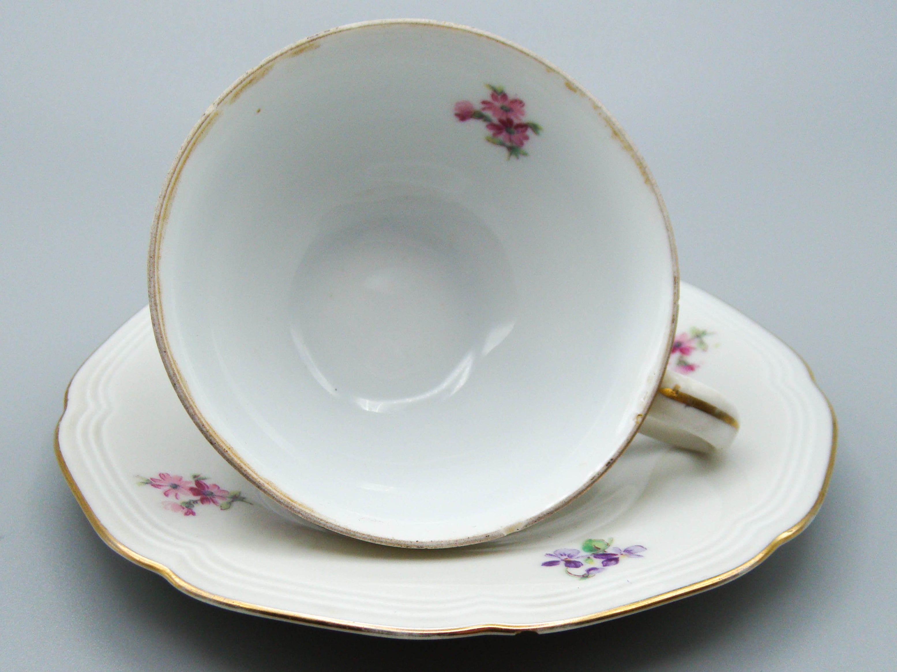 Vintage Antique Germany Bavaria Porcelain Tea Cup - Saucer and Cup Set - Kingdom of Antique Arts, Bavaria Porcelain, German Porcelain, Hantpainted Porcelain, Collecting Tea cups, Colllecting Coffee cups, Art Deco Porcelain