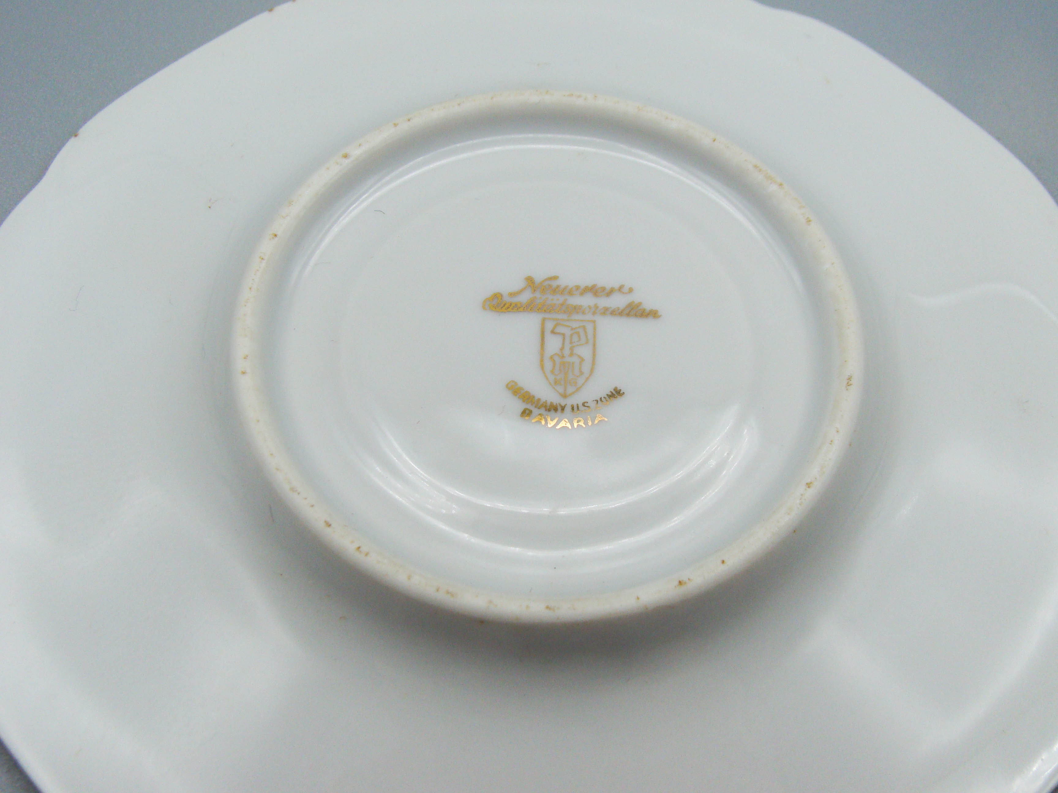 Vintage Antique Germany Bavaria Porcelain Tea Cup - Saucer and Cup Set - Kingdom of Antique Arts, Bavaria Porcelain, German Porcelain, Hantpainted Porcelain, Collecting Tea cups, Colllecting Coffee cups, Art Deco Porcelain