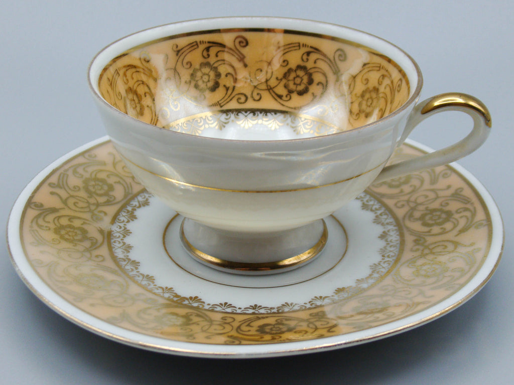 Vintage Antique Germany Bavaria Porcelain Tea Cup - Saucer and Cup Set - Kingdom of Antique Arts, Bavaria Porcelain, German Porcelain, Hantpainted Porcelain, Collecting Tea cups, Colllecting Coffee cups, Art Deco Porcelain