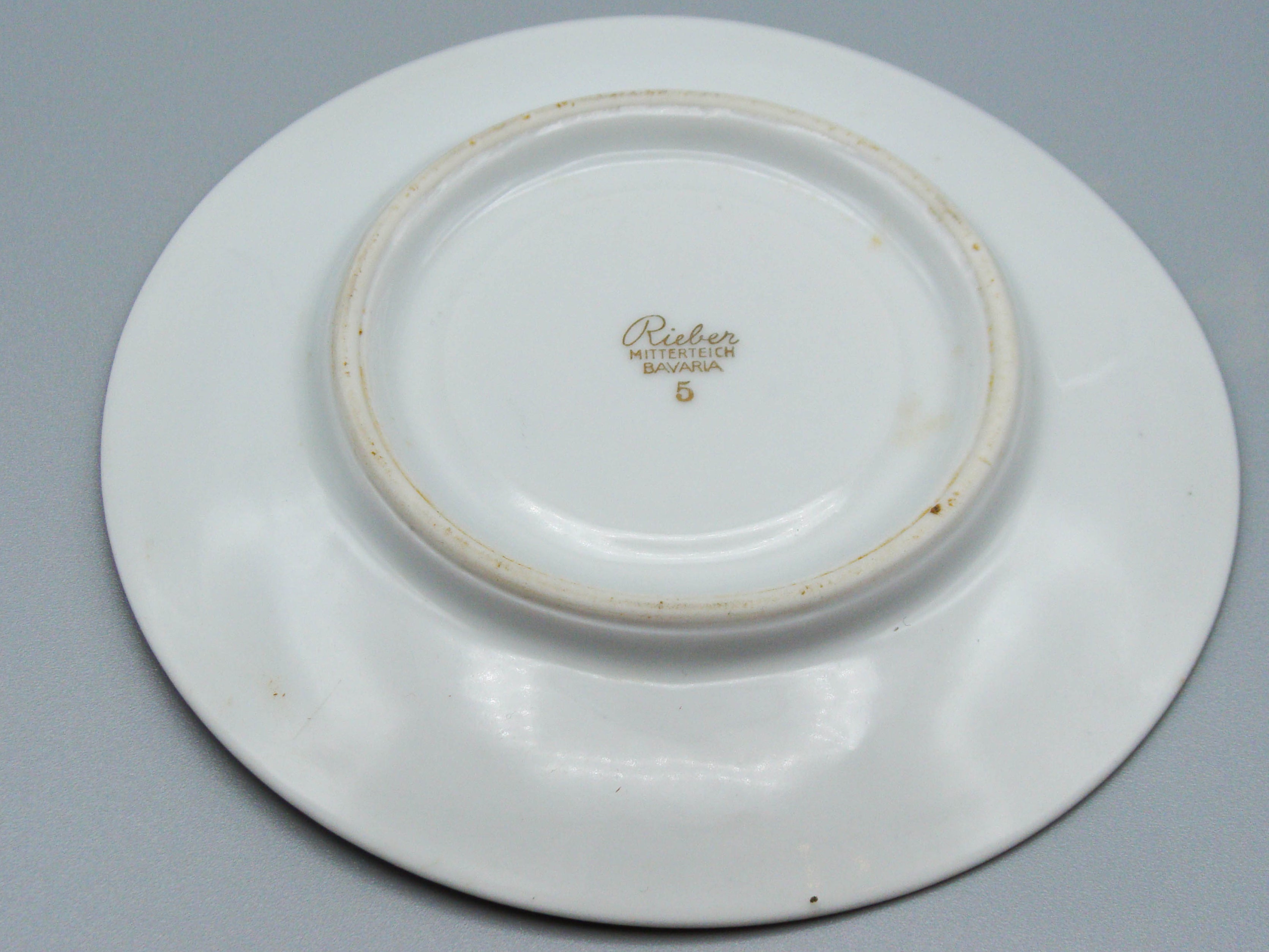 Vintage Antique Germany Bavaria Porcelain Tea Cup - Saucer and Cup Set - Kingdom of Antique Arts, Bavaria Porcelain, German Porcelain, Hantpainted Porcelain, Collecting Tea cups, Colllecting Coffee cups, Art Deco Porcelain