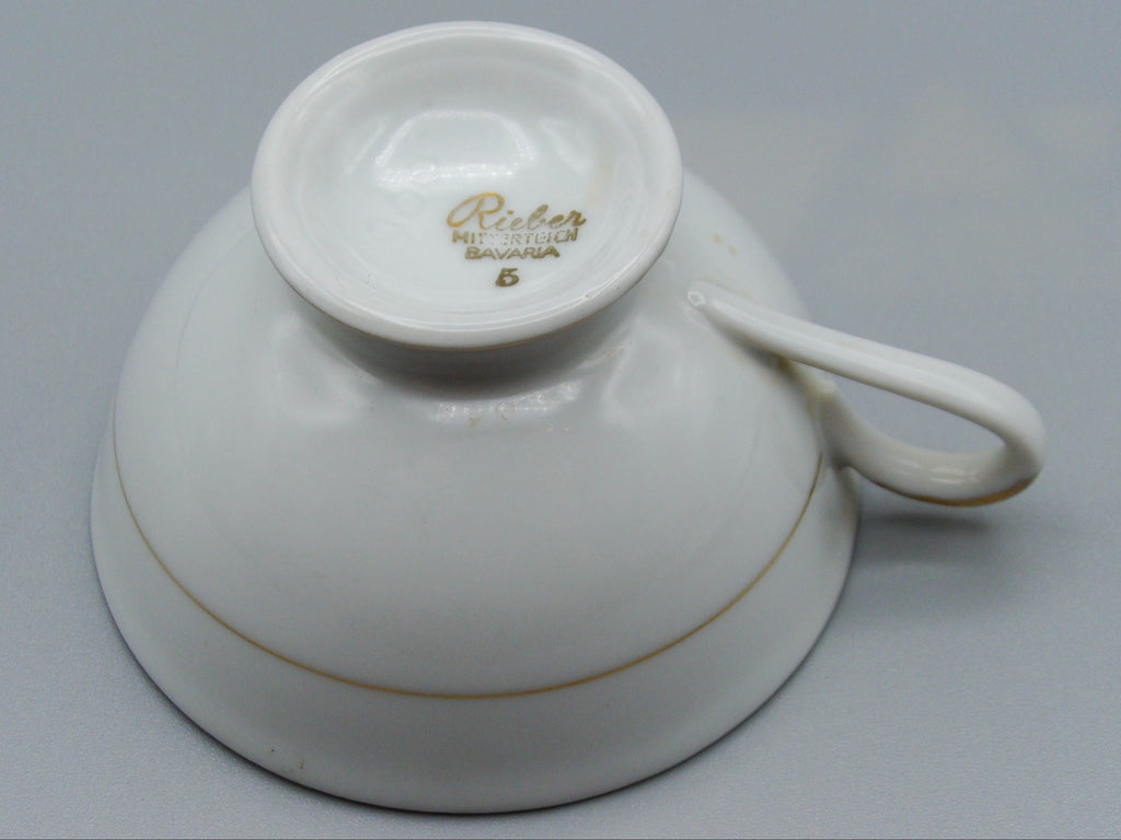 Vintage Antique Germany Bavaria Porcelain Tea Cup - Saucer and Cup Set - Kingdom of Antique Arts, Bavaria Porcelain, German Porcelain, Hantpainted Porcelain, Collecting Tea cups, Colllecting Coffee cups, Art Deco Porcelain