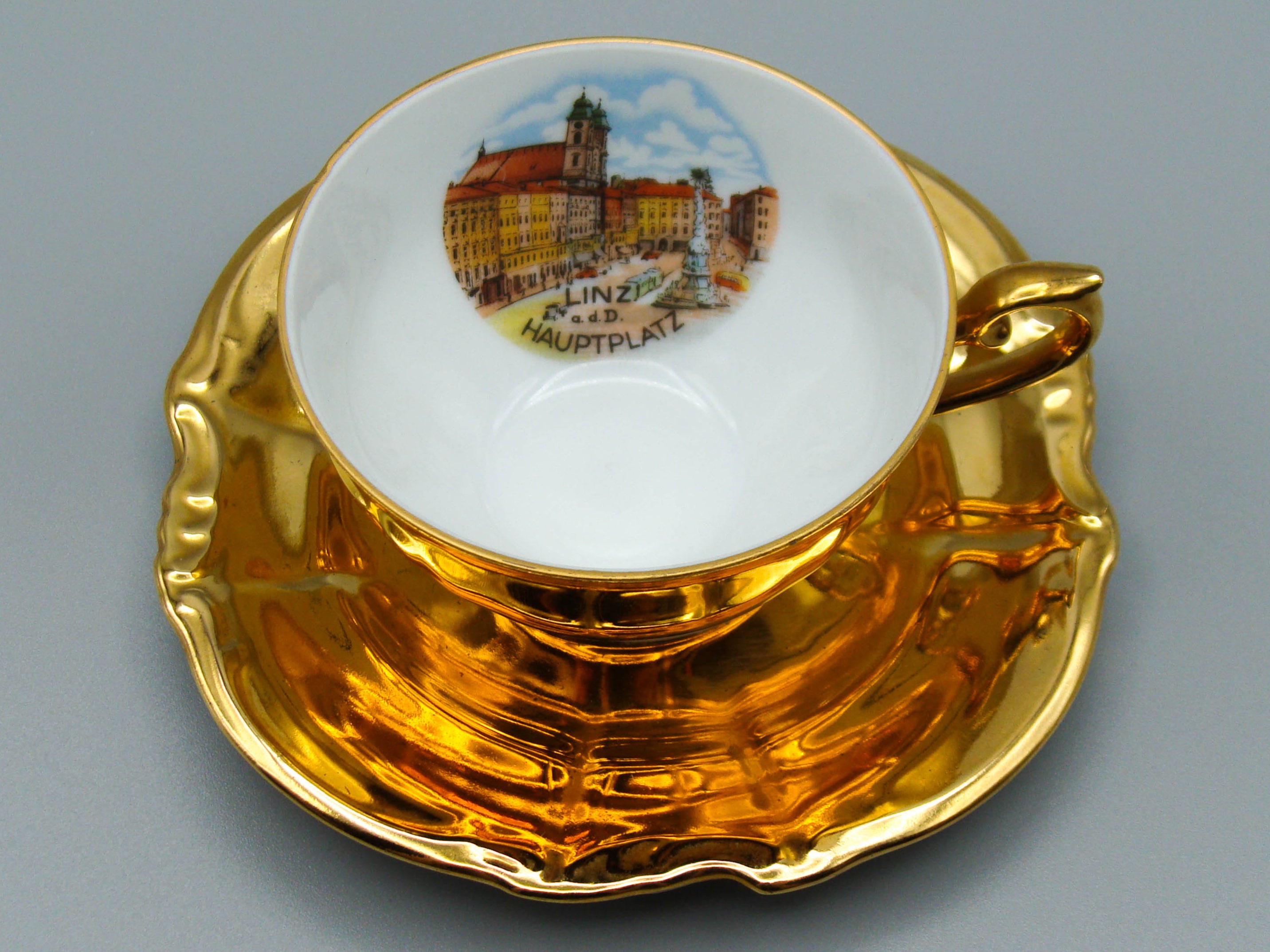 Vintage Antique Germany Bavaria Porcelain Tea Cup - Saucer and Cup Set - Kingdom of Antique Arts, Bavaria Porcelain, German Porcelain, Hantpainted Porcelain, Collecting Tea cups, Colllecting Coffee cups, Art Deco Porcelain