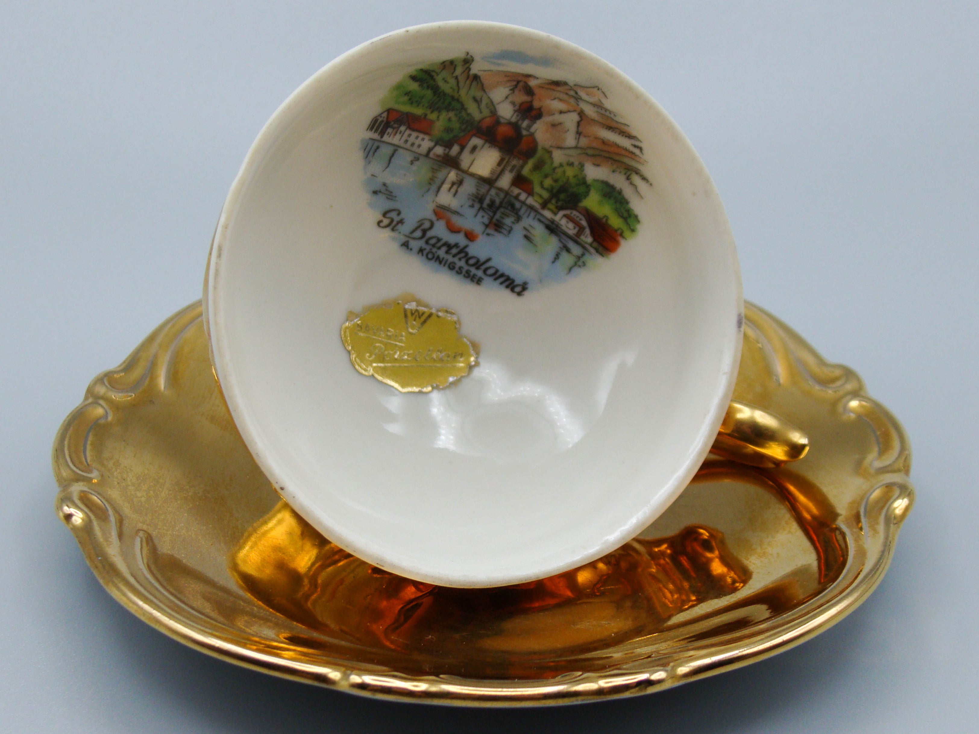Vintage Antique Germany Bavaria Porcelain Tea Cup - Saucer and Cup Set - Kingdom of Antique Arts, Bavaria Porcelain, German Porcelain, Hantpainted Porcelain, Collecting Tea cups, Colllecting Coffee cups, Art Deco Porcelain