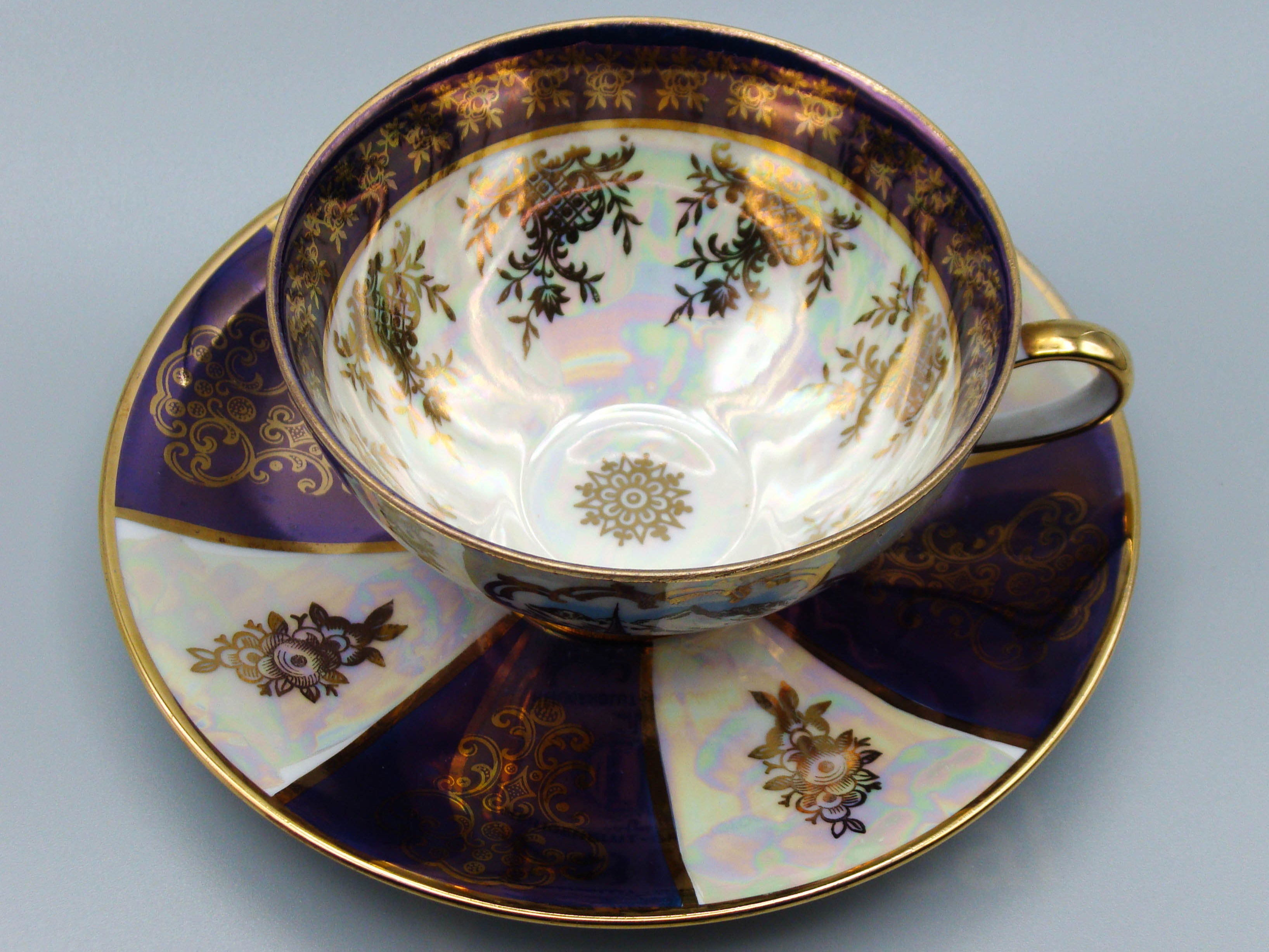 Vintage Antique Germany Bavaria Porcelain Tea Cup - Saucer and Cup Set - Kingdom of Antique Arts, Bavaria Porcelain, German Porcelain, Hantpainted Porcelain, Collecting Tea cups, Colllecting Coffee cups, Art Deco Porcelain
