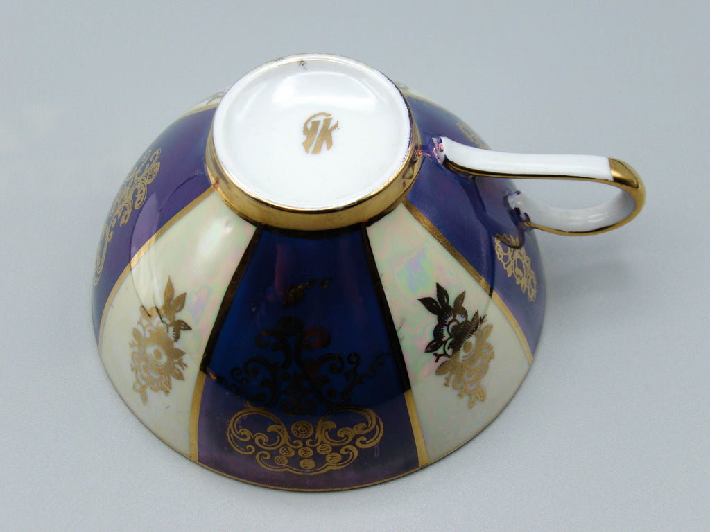 Vintage Antique Germany Bavaria Porcelain Tea Cup - Saucer and Cup Set - Kingdom of Antique Arts, Bavaria Porcelain, German Porcelain, Hantpainted Porcelain, Collecting Tea cups, Colllecting Coffee cups, Art Deco Porcelain