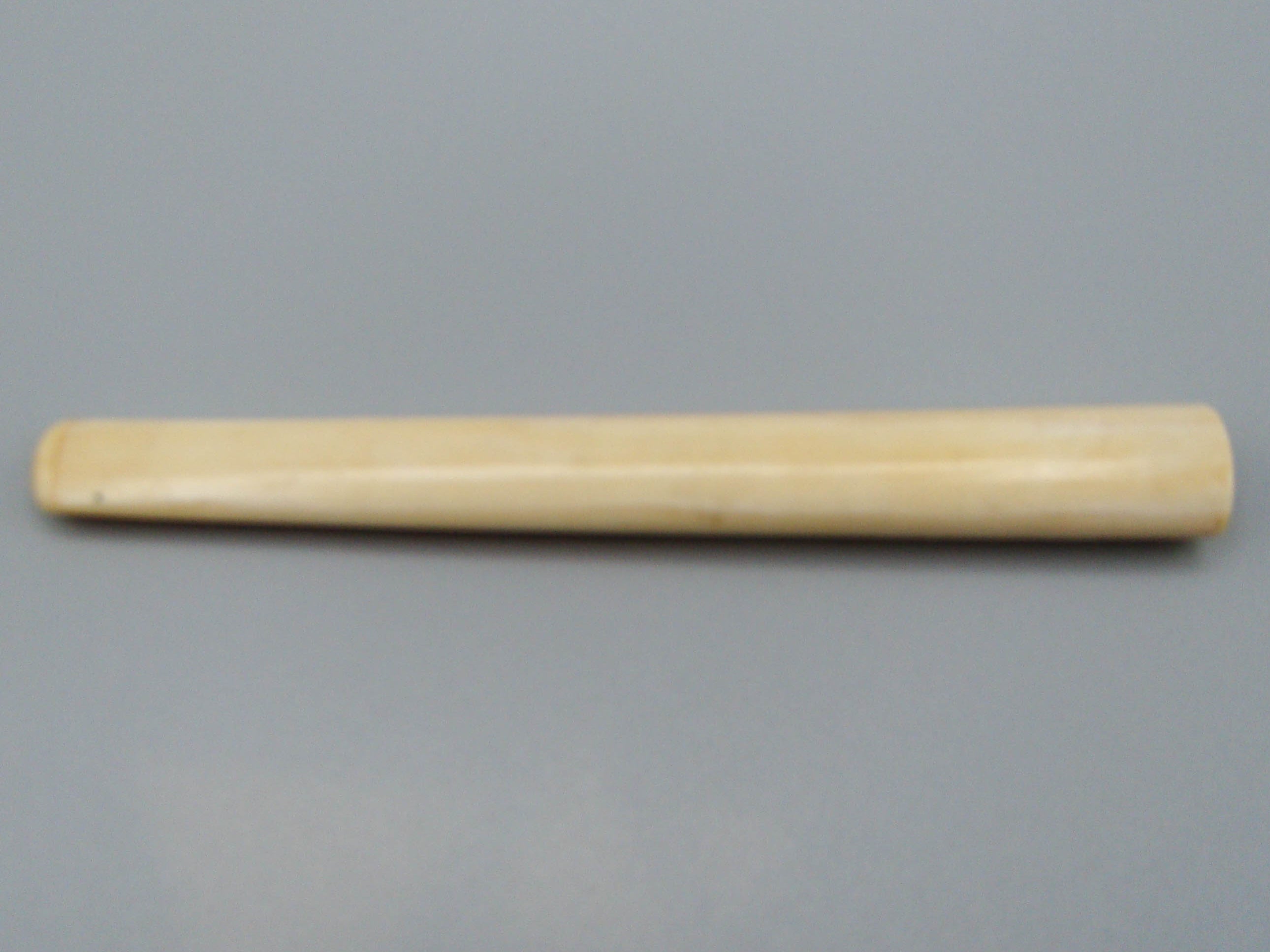 Antique Ivory, Natural Ivory, Mediterranean Ivory, handcarved Ivory, Asien Ivory, Elephant Ivory, Ivory Chain, Ivory pipe, Ivory mouthpiece