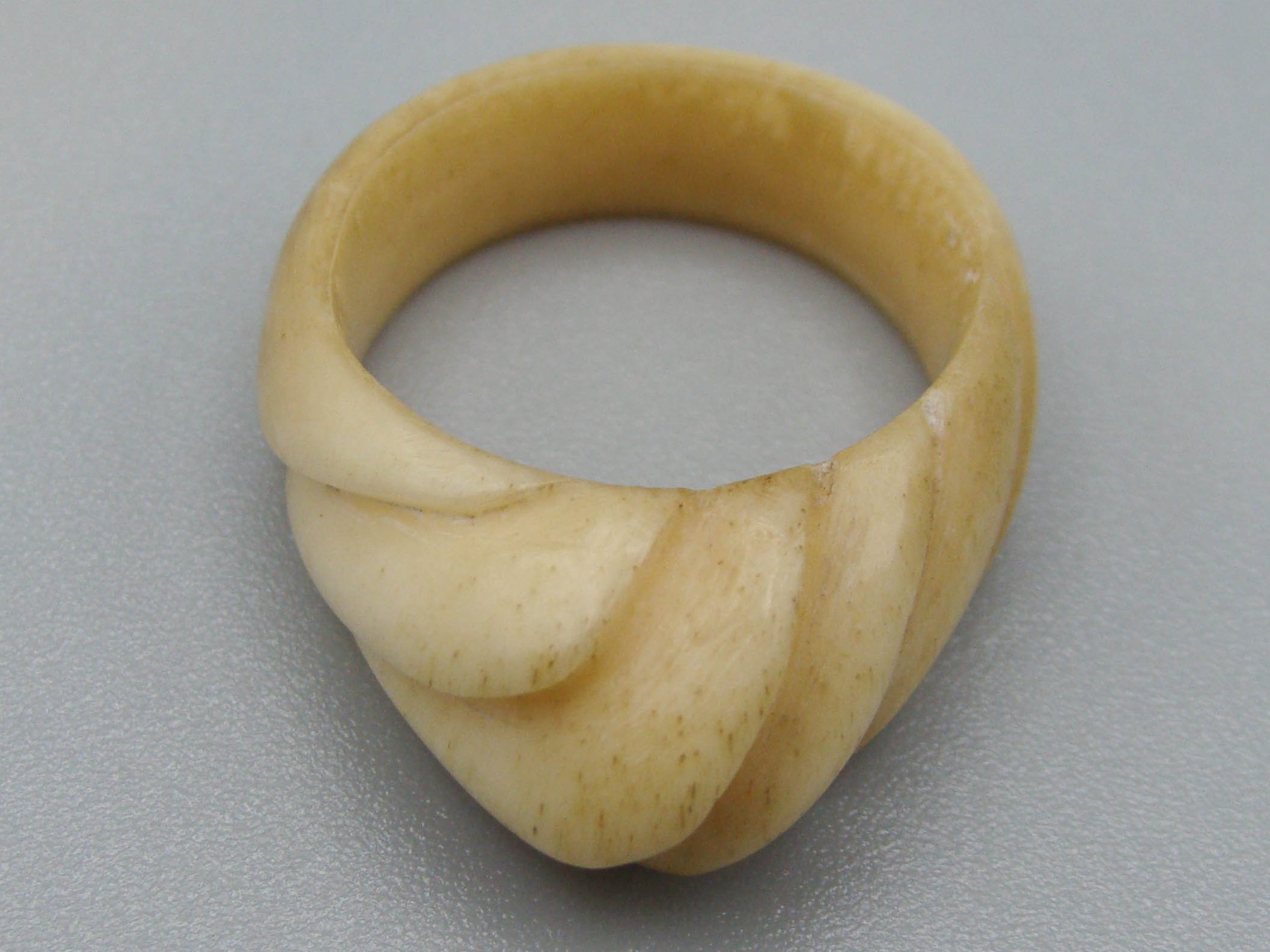 Antique Bone, Natural Bone, Bone ring, Mediterranean Bone, handcarved bone, Asien Bone