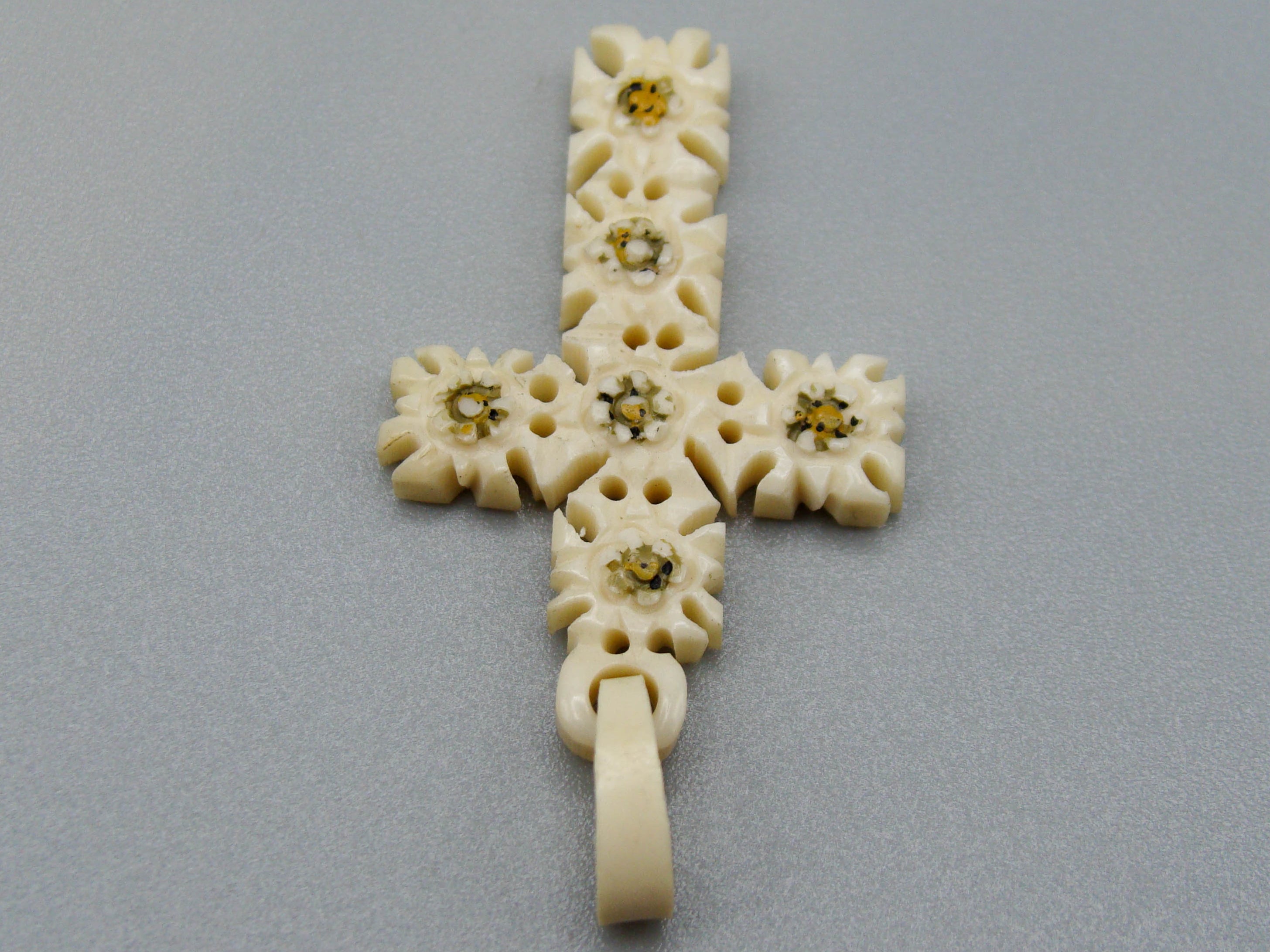 Antique Ivory, Natural Ivory, Mediterranean Ivory, handcarved Ivory, Asien Ivory, Elephant Ivory, Ivory Chain, Ivory Pendant