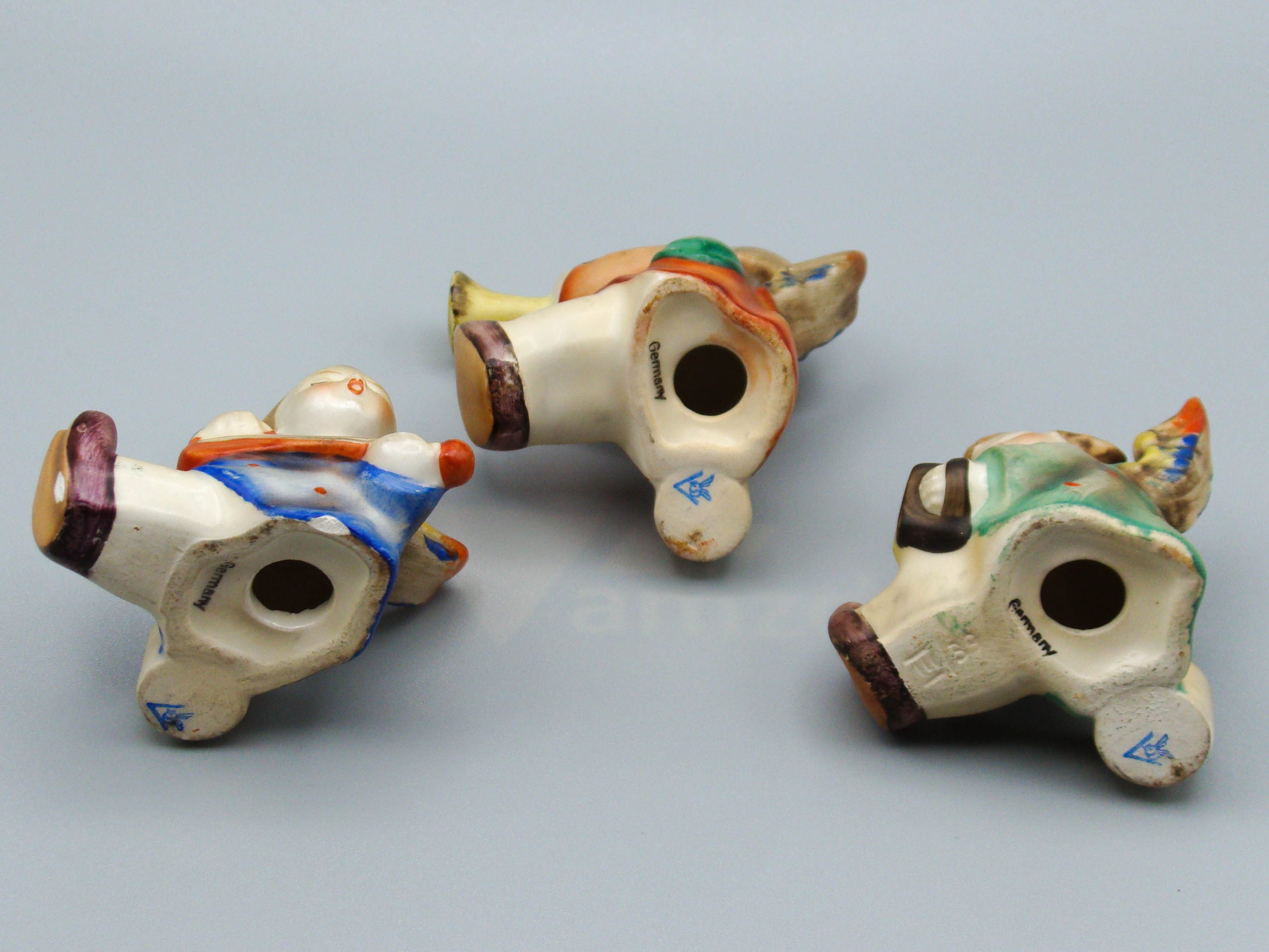 Hummel Three Angels 328 figurines, Hummel Figurines, Porcelain Figurines, Goebel Figurines, German Figurines, Collector Figurines, colored Figurines