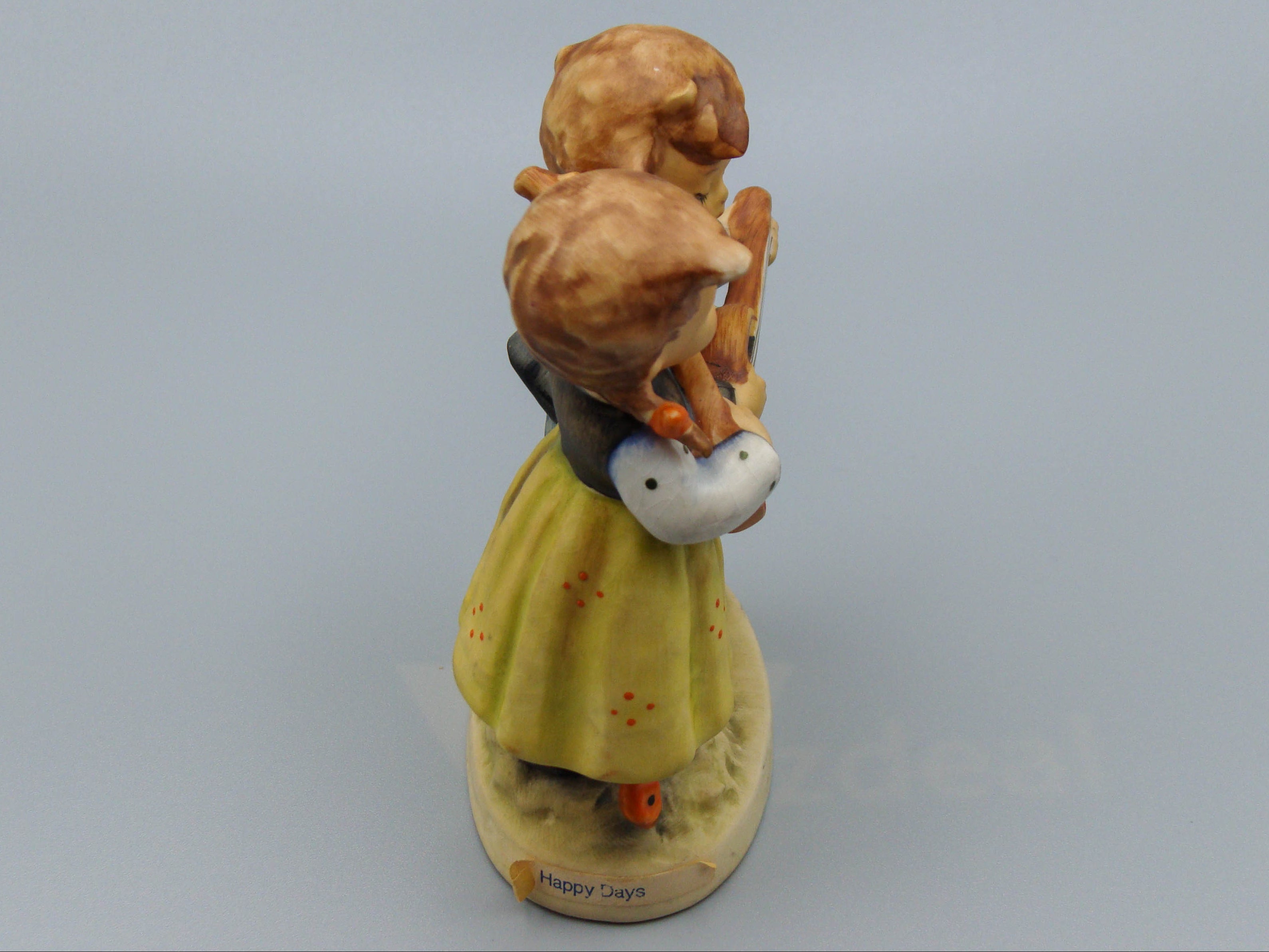 Hummel Three Angels 328 figurines, Hummel Figurines, Porcelain Figurines, Goebel Figurines, German Figurines, Collector Figurines, colored Figurines