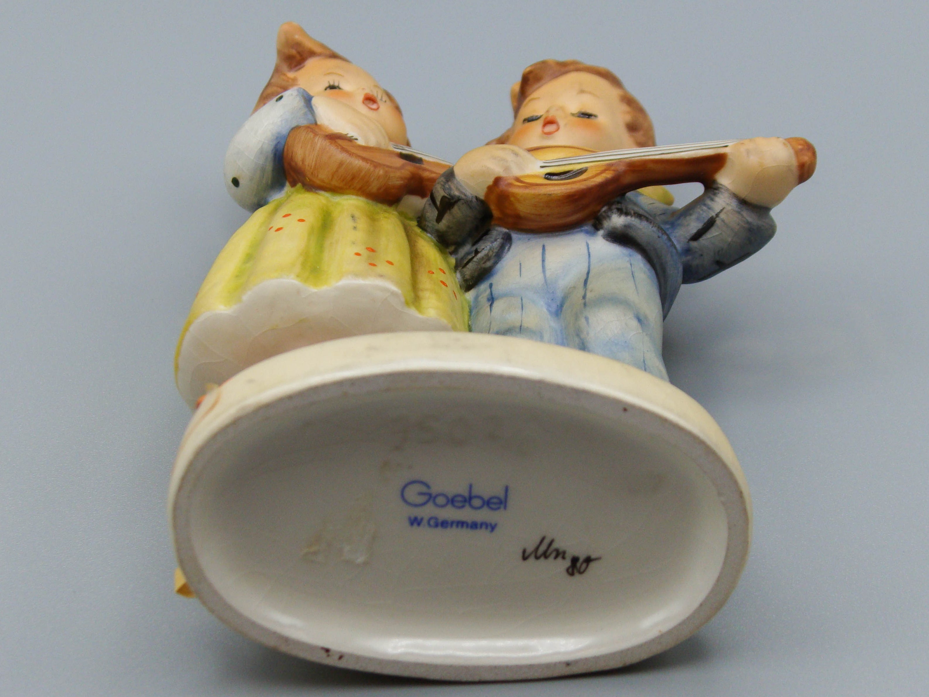 Hummel Three Angels 328 figurines, Hummel Figurines, Porcelain Figurines, Goebel Figurines, German Figurines, Collector Figurines, colored Figurines