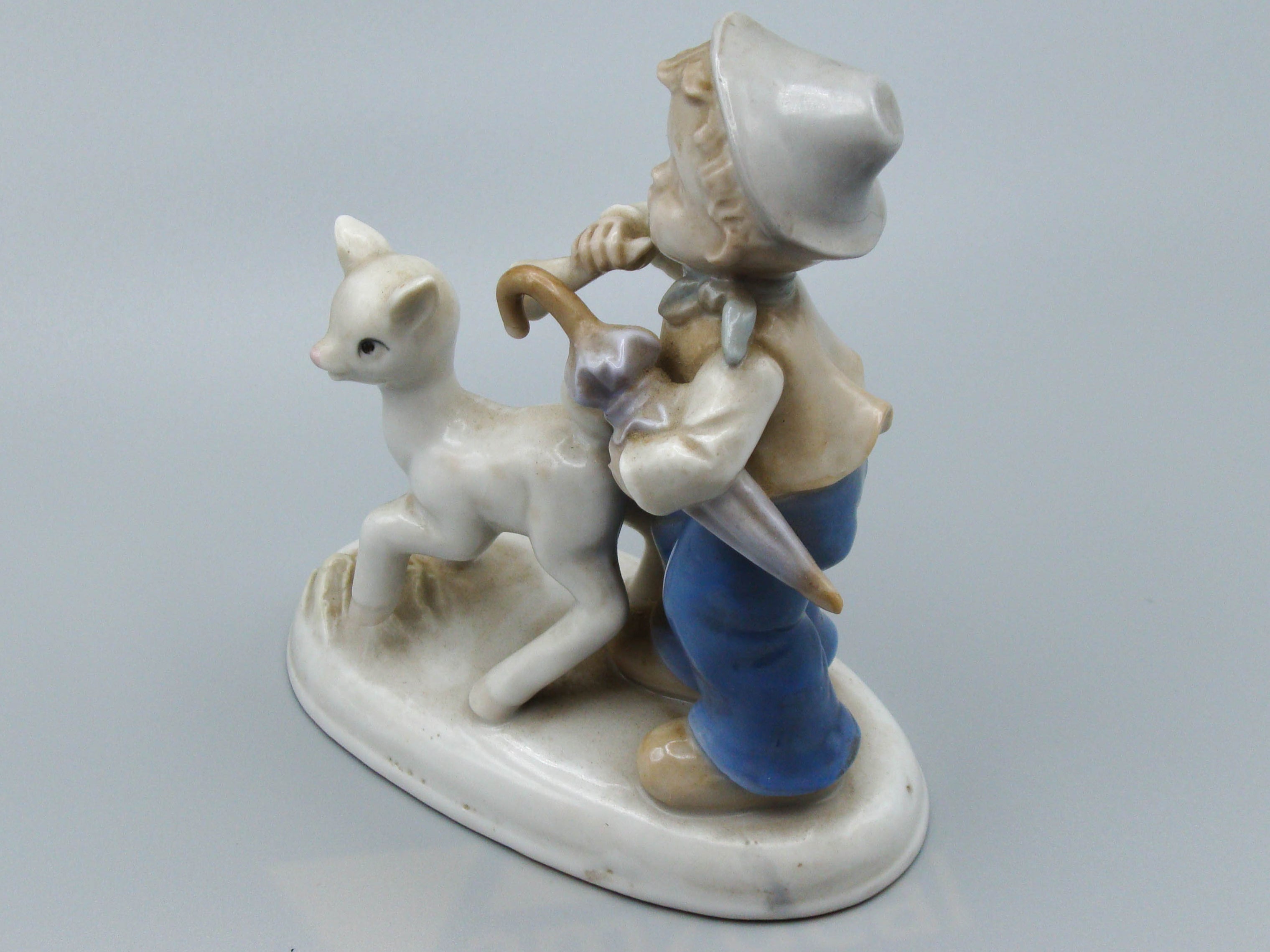 Antique European Porcelain Sculpture, European Porcelain, Porcelain Figurine, Handmade Porcelain Figurine - Kingdom of Antique Arts
