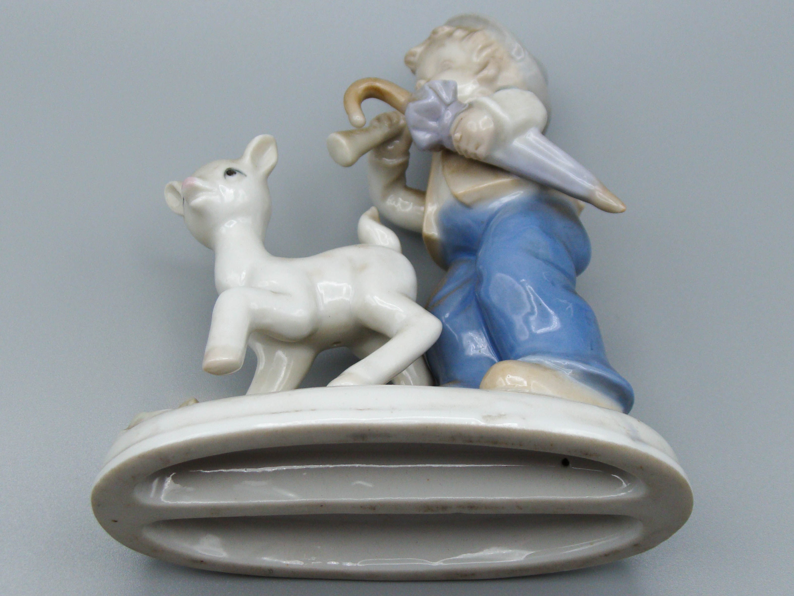 Antique European Porcelain Sculpture, European Porcelain, Porcelain Figurine, Handmade Porcelain Figurine - Kingdom of Antique Arts