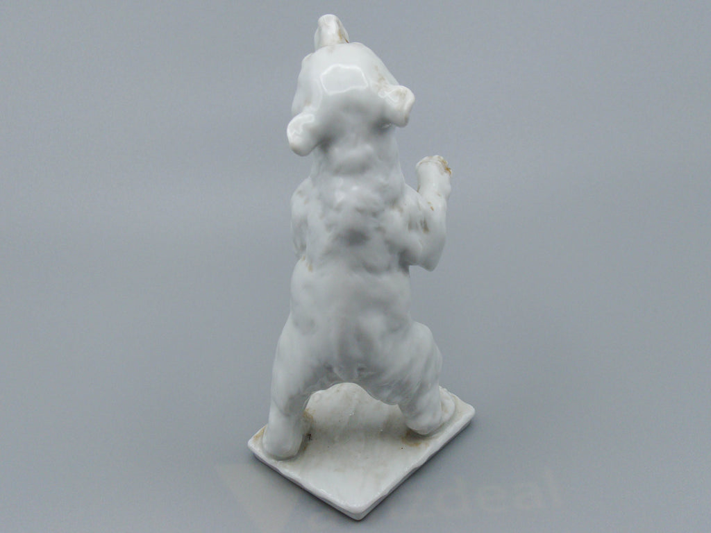 Antique European Porcelain Sculpture, European Porcelain, Porcelain Figurine, Handmade Porcelain Figurine, Kaiser Porcelain, Kaiser Figurines - Kingdom of Antique Arts