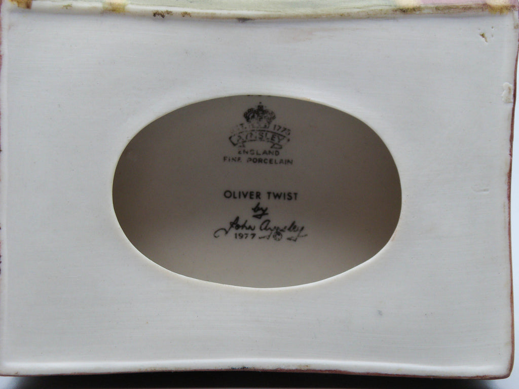 John Aynsley, 1977 Oliver Twist Porcelain, Aynsley Porcelain