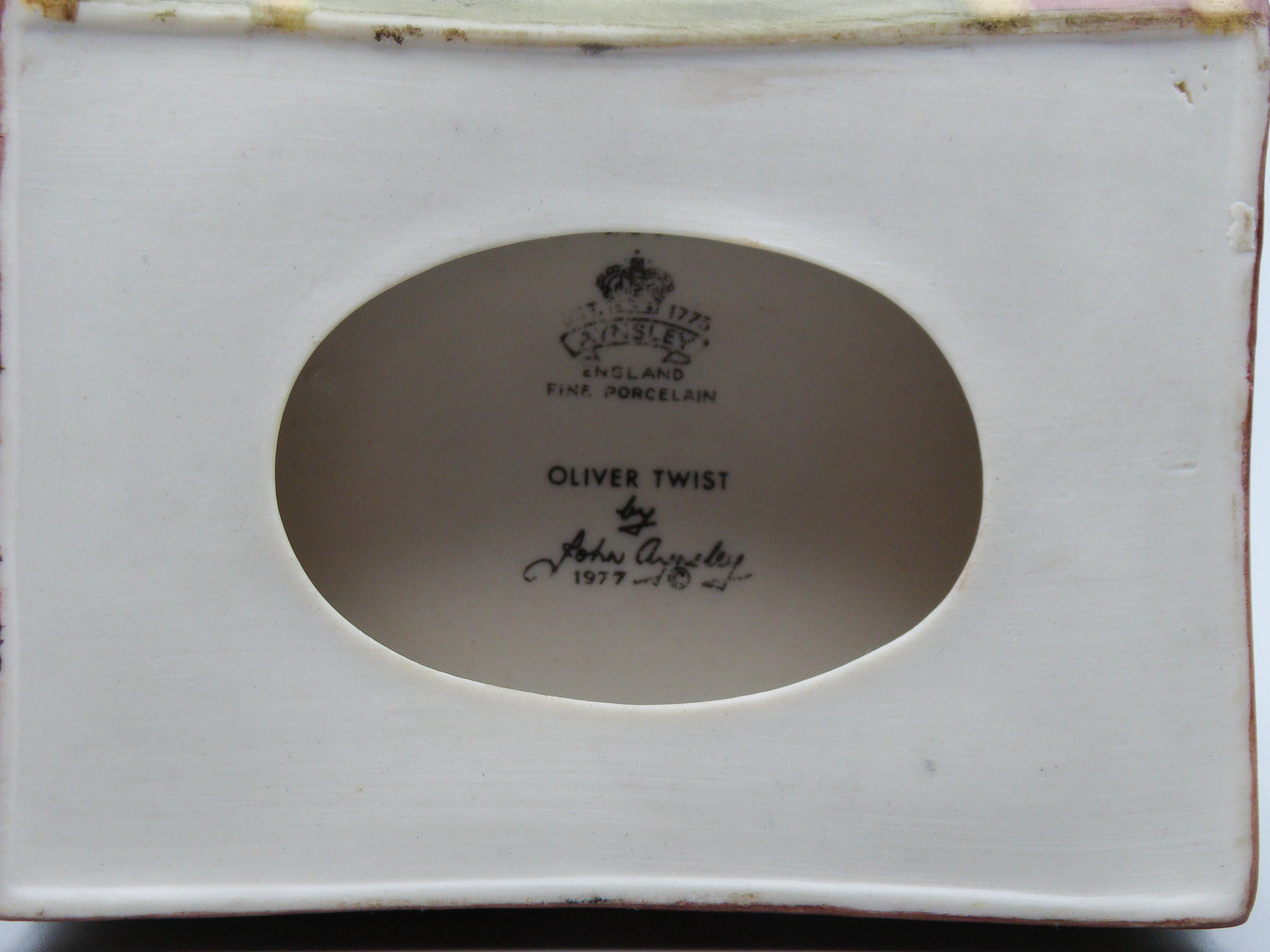 John Aynsley, 1977 Oliver Twist Porcelain, Aynsley Porcelain