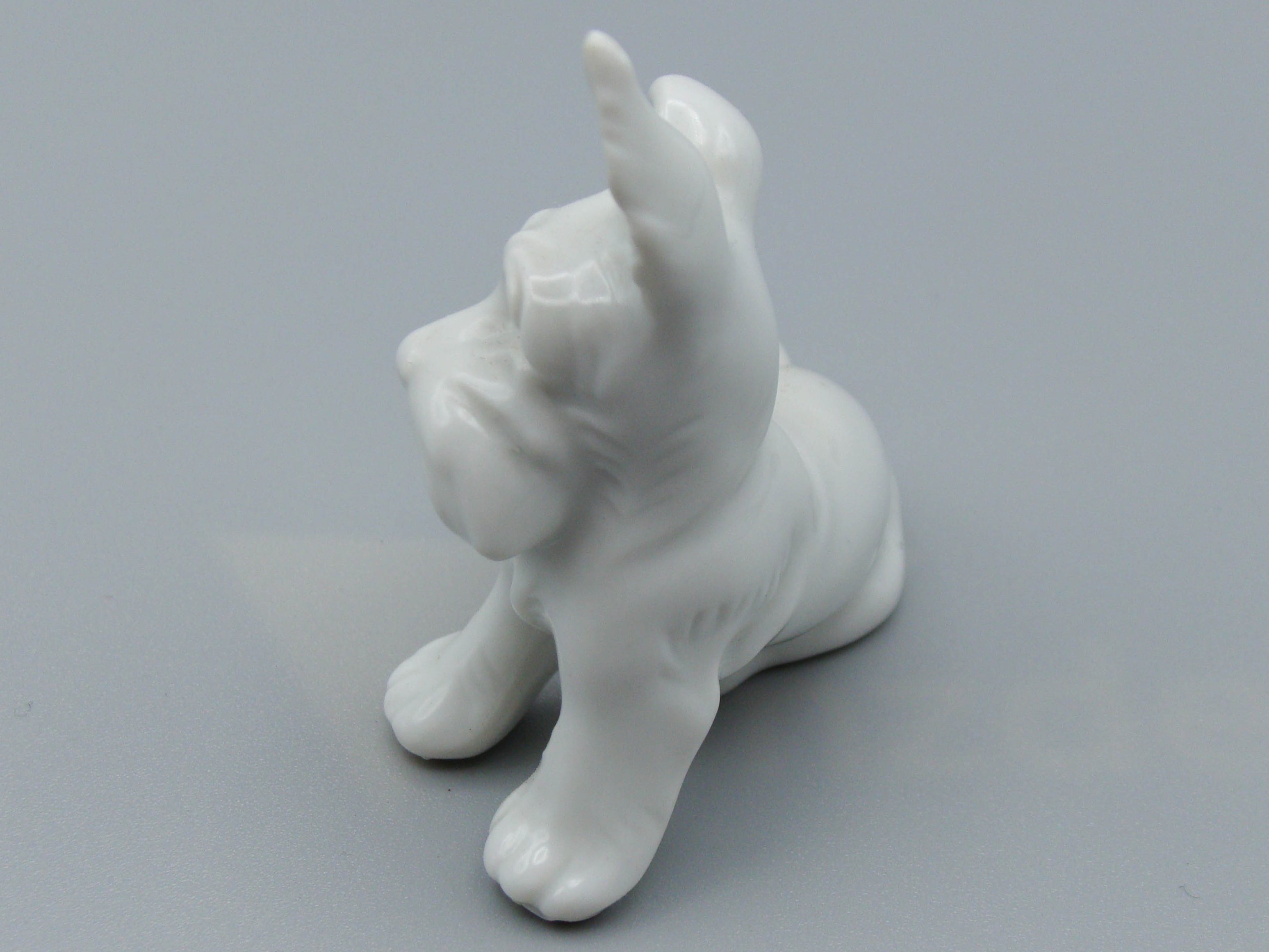 Antique European Porcelain Sculpture, European Porcelain, Porcelain Figurine, Handmade Porcelain Figurine, Augarten Porcelain, Augarten Figurines - Austrian Porcelain, Kingdom of Antique Arts, Augarten Porcelain Great Poodle, Augarten, Dog, Figurine