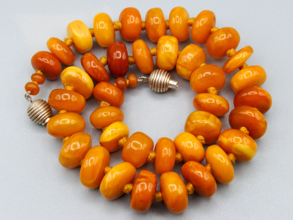 baltic amber, amber, antique, amber beads, egg Yolk, amber chain, Rosary beads, مسبحة, Masbaha, Muslim prayer beads حبيت الدورة ,العنبر الهندى
